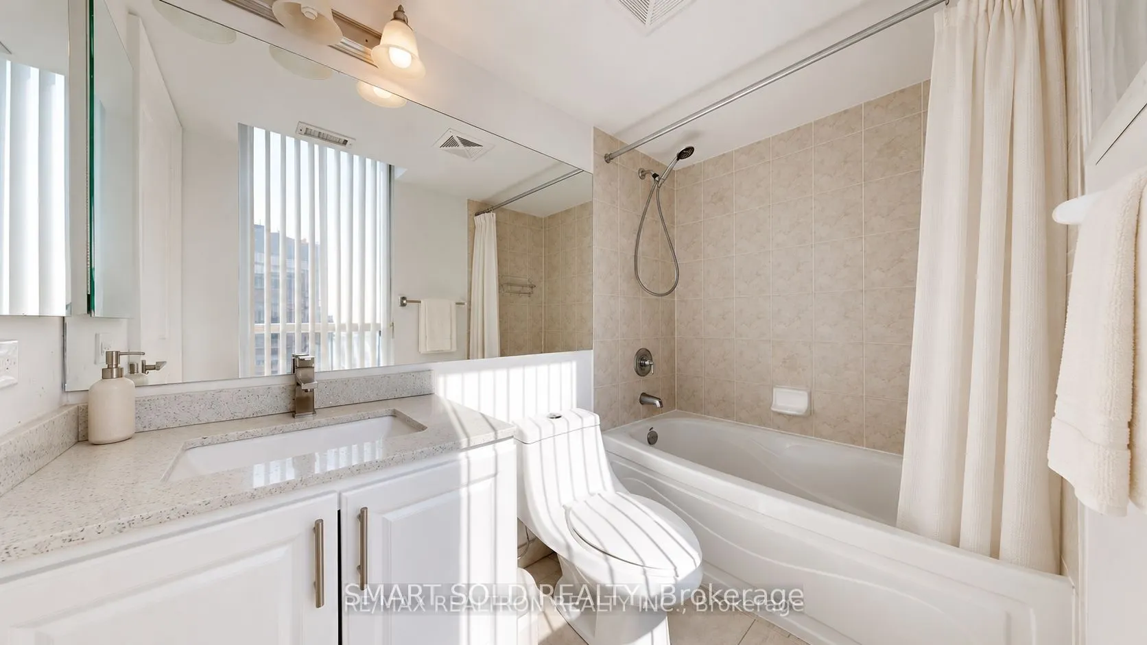 15 Greenview Avenue #2413