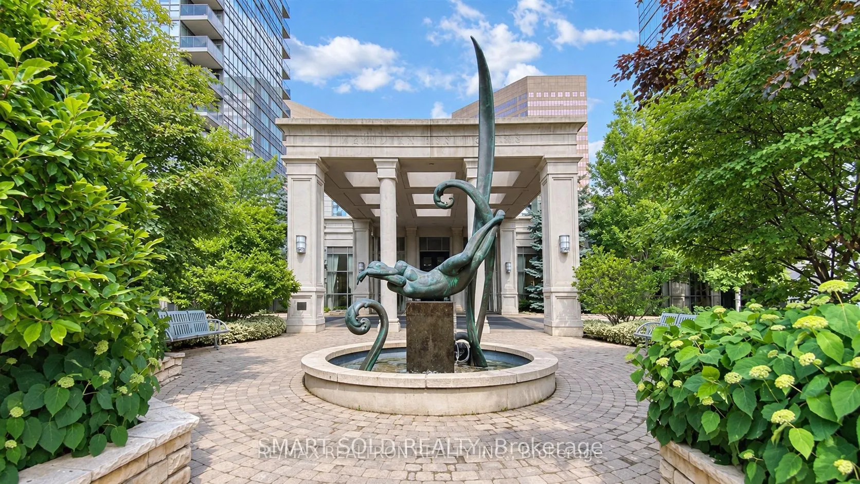 15 Greenview Avenue #2413