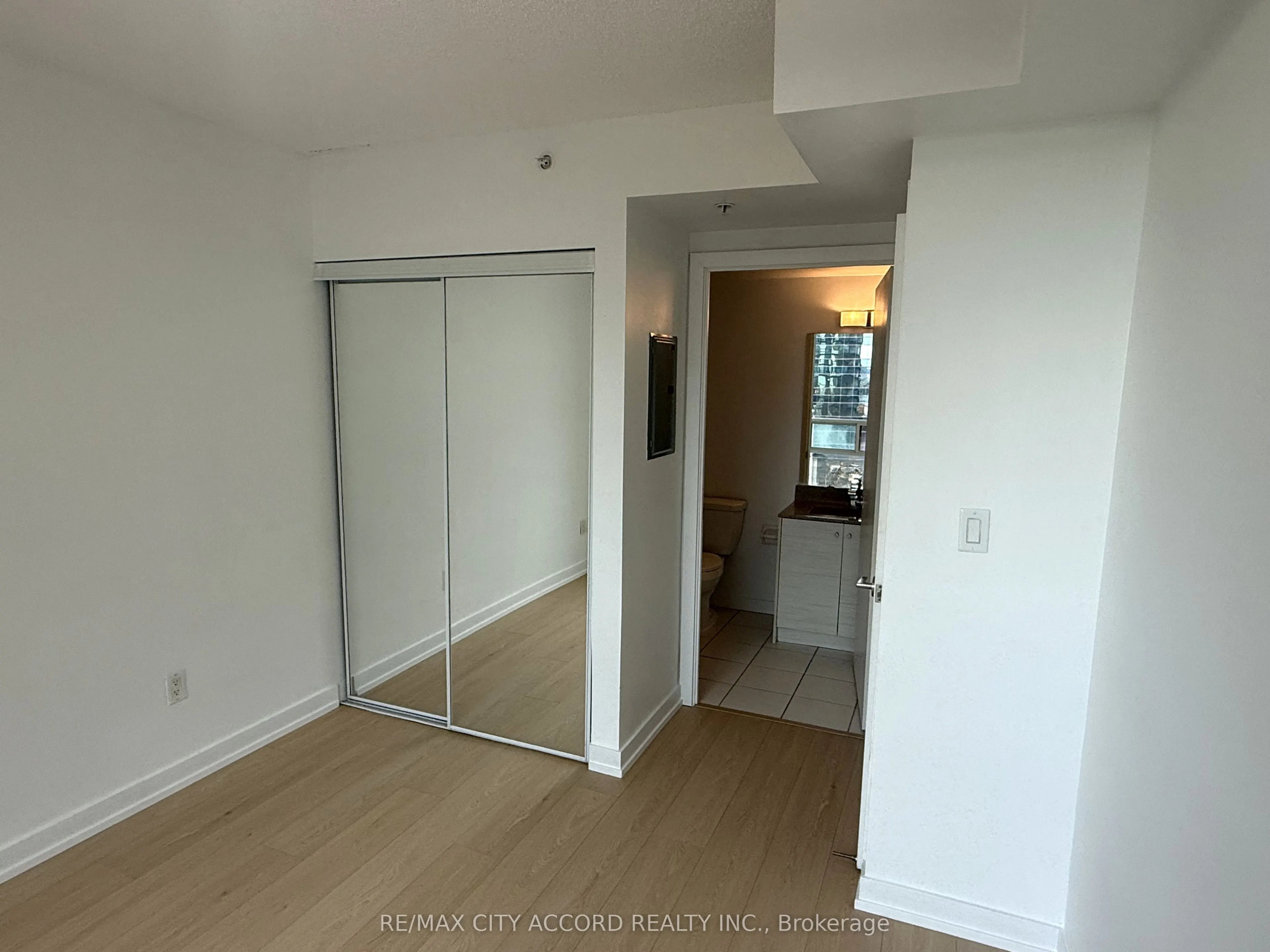 5740 Yonge Street #507