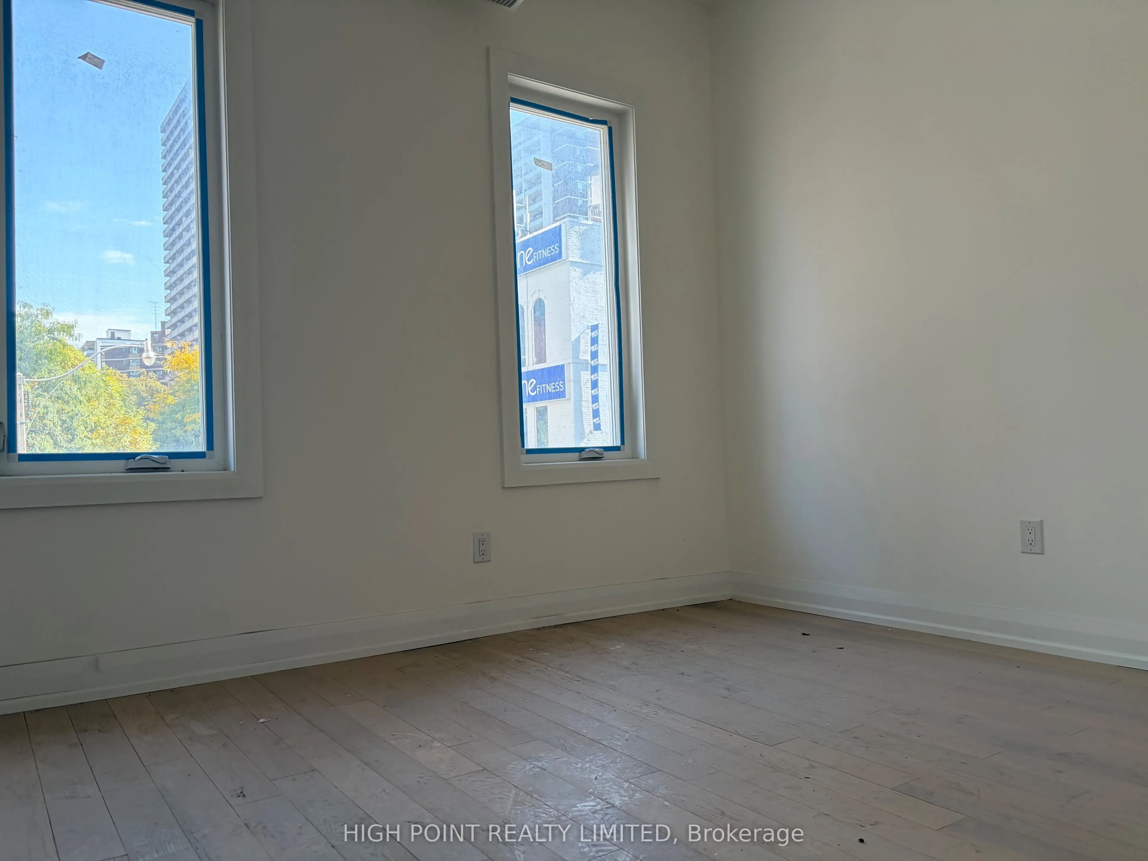 684-690 Yonge Street
