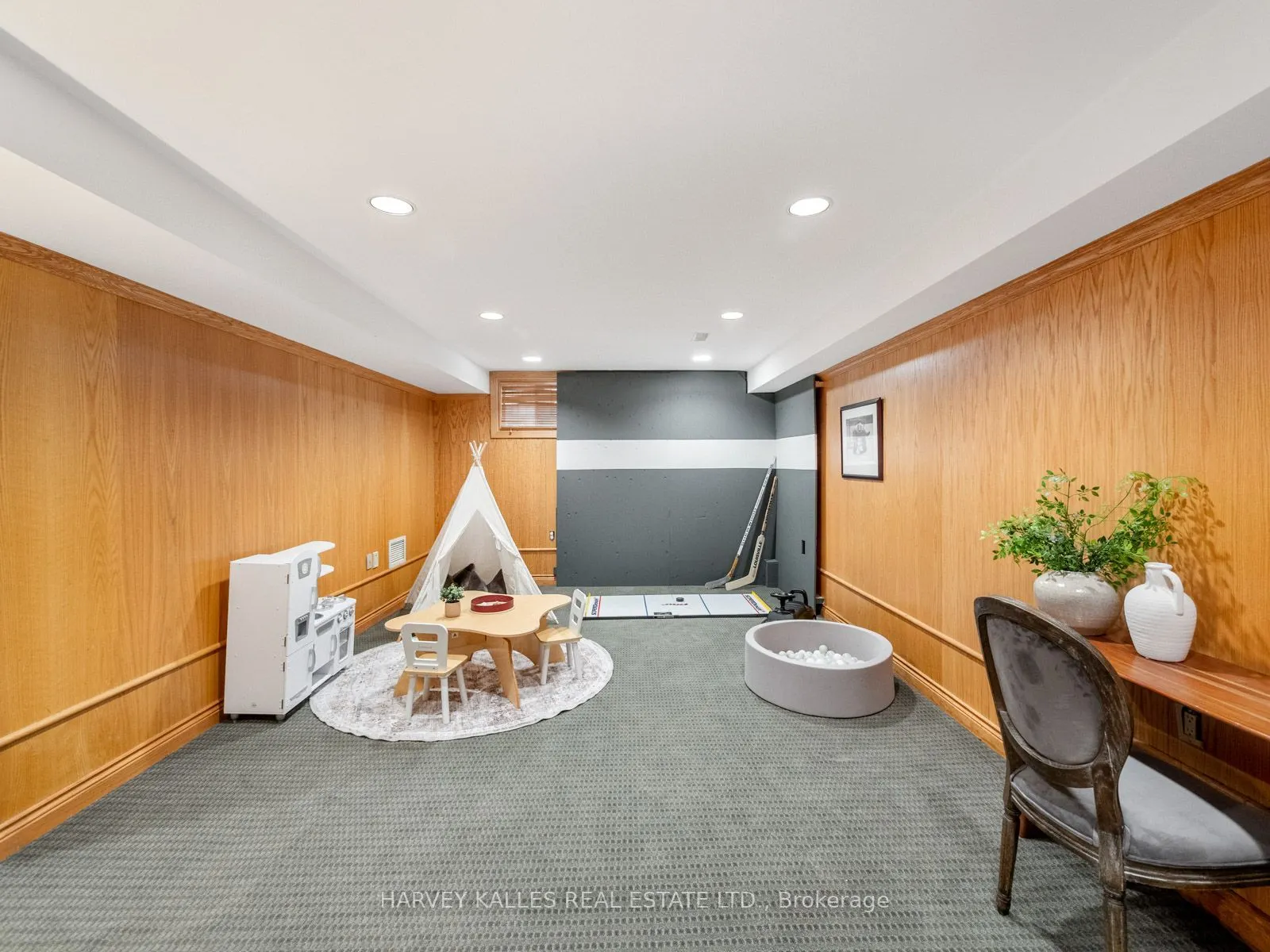 26 Vesta Drive