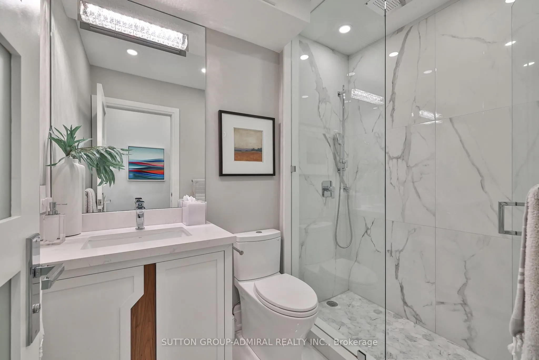 619 Avenue Road #1404