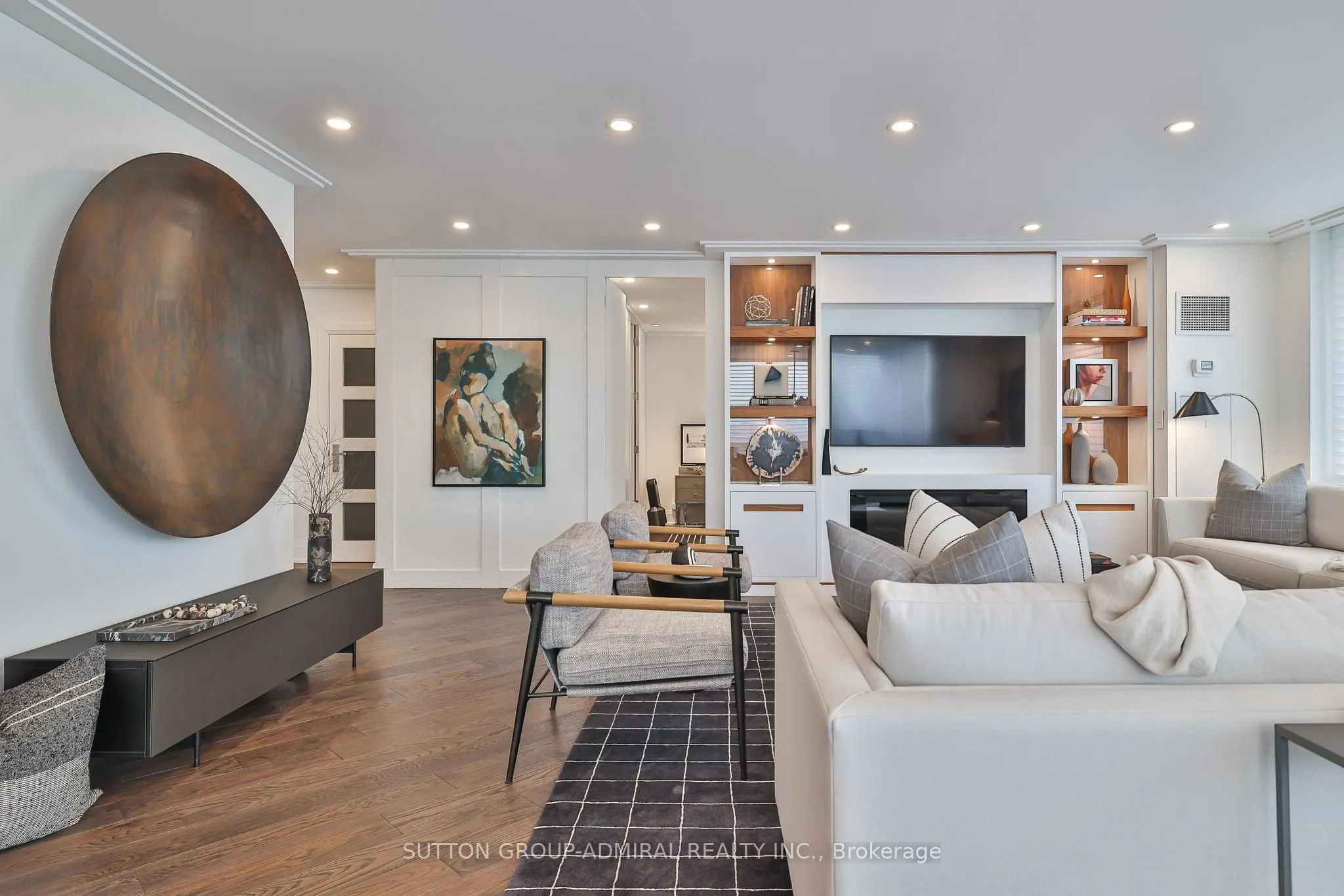 619 Avenue Road #1404