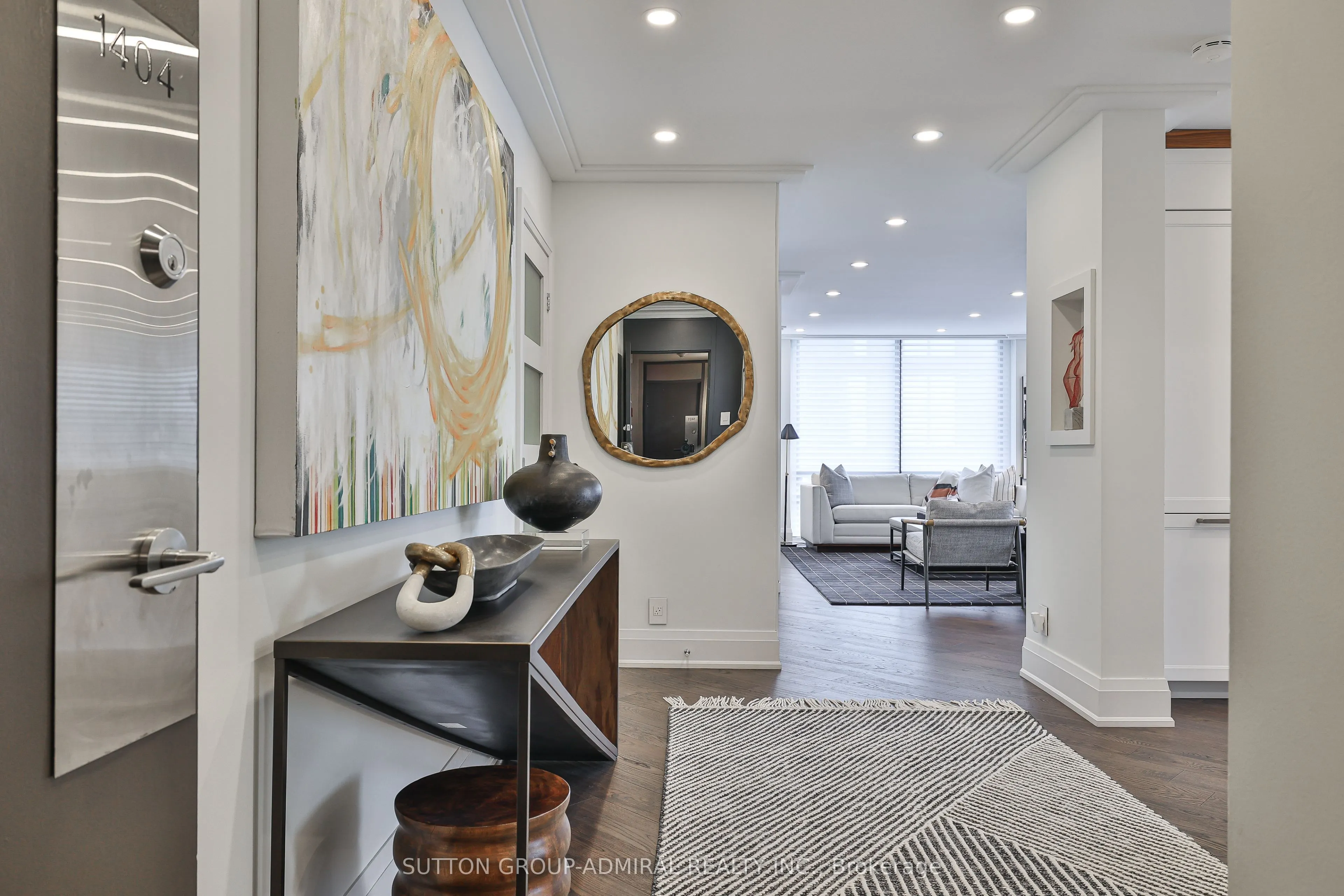 619 Avenue Road #1404