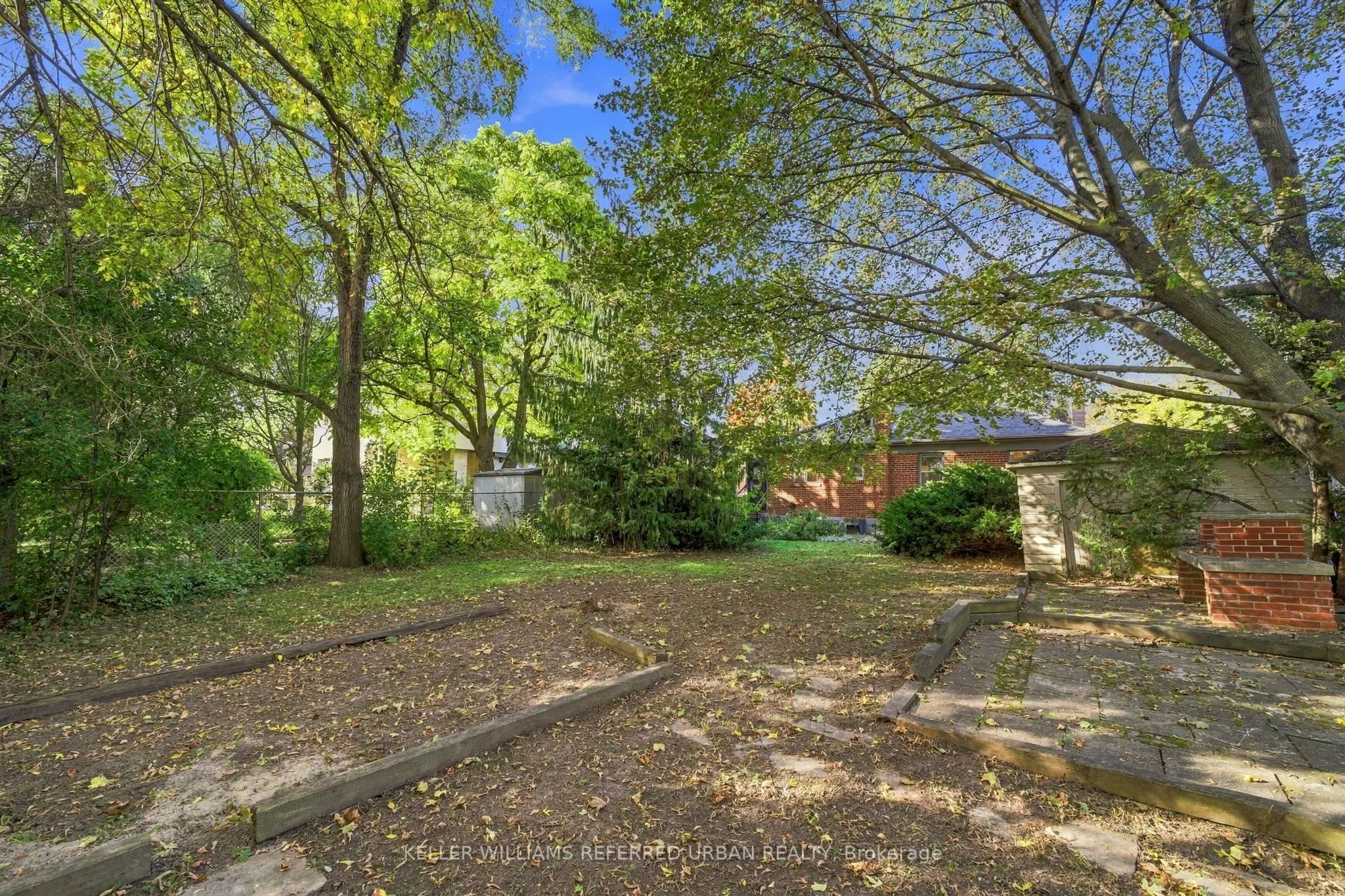 369 Hounslow Avenue
