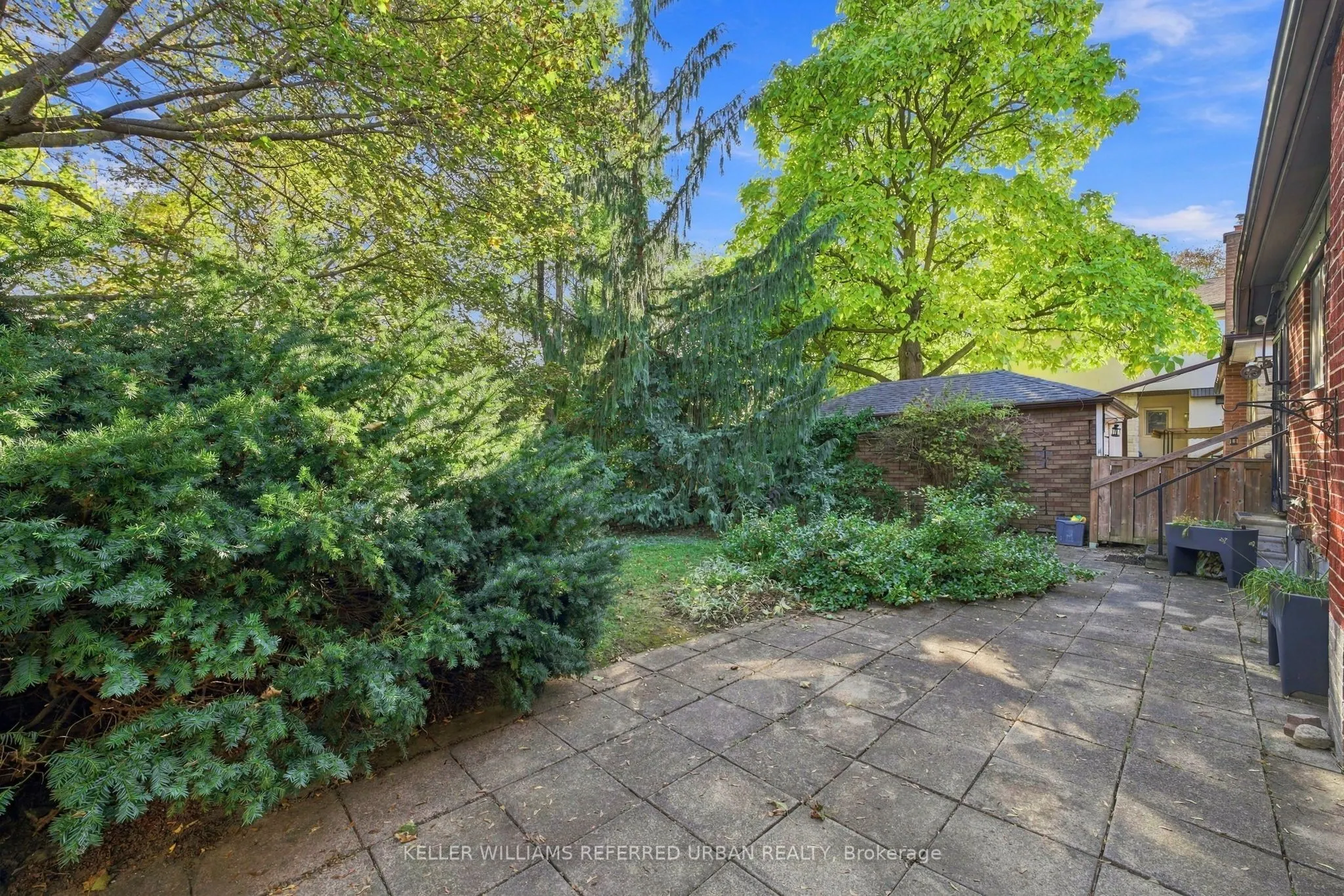 369 Hounslow Avenue