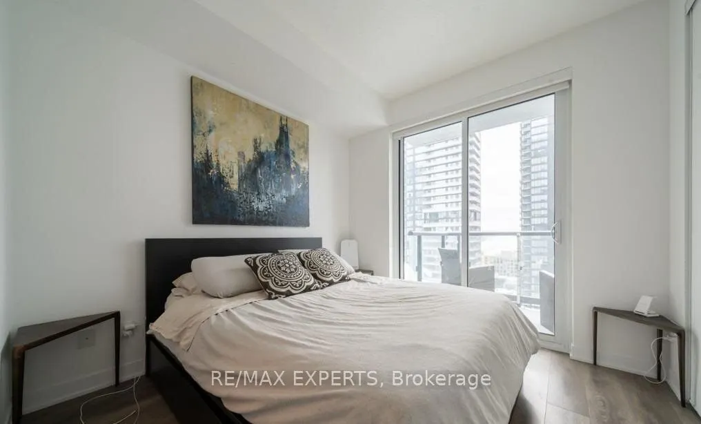 87 Peter Street #2602