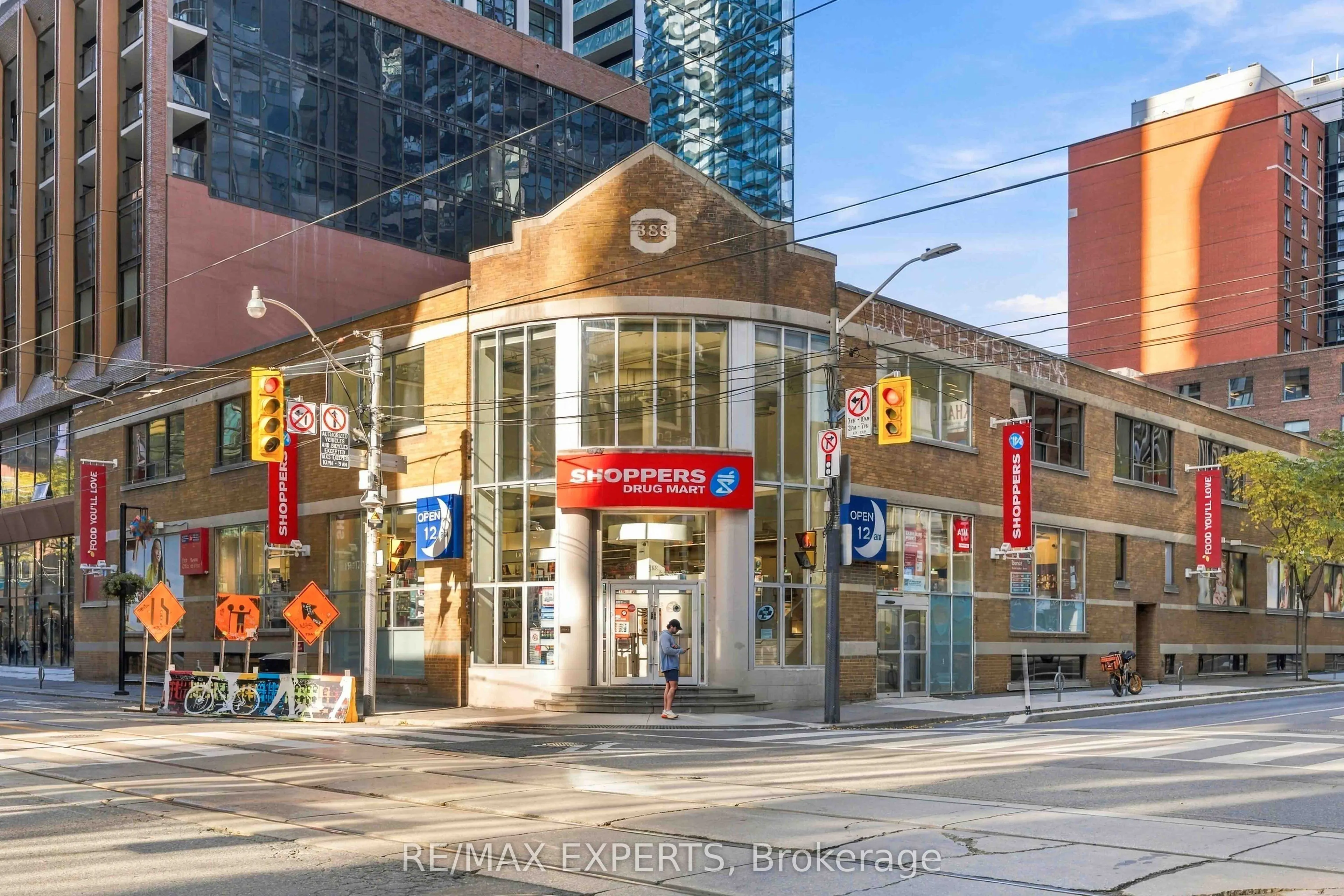 87 Peter Street #2602