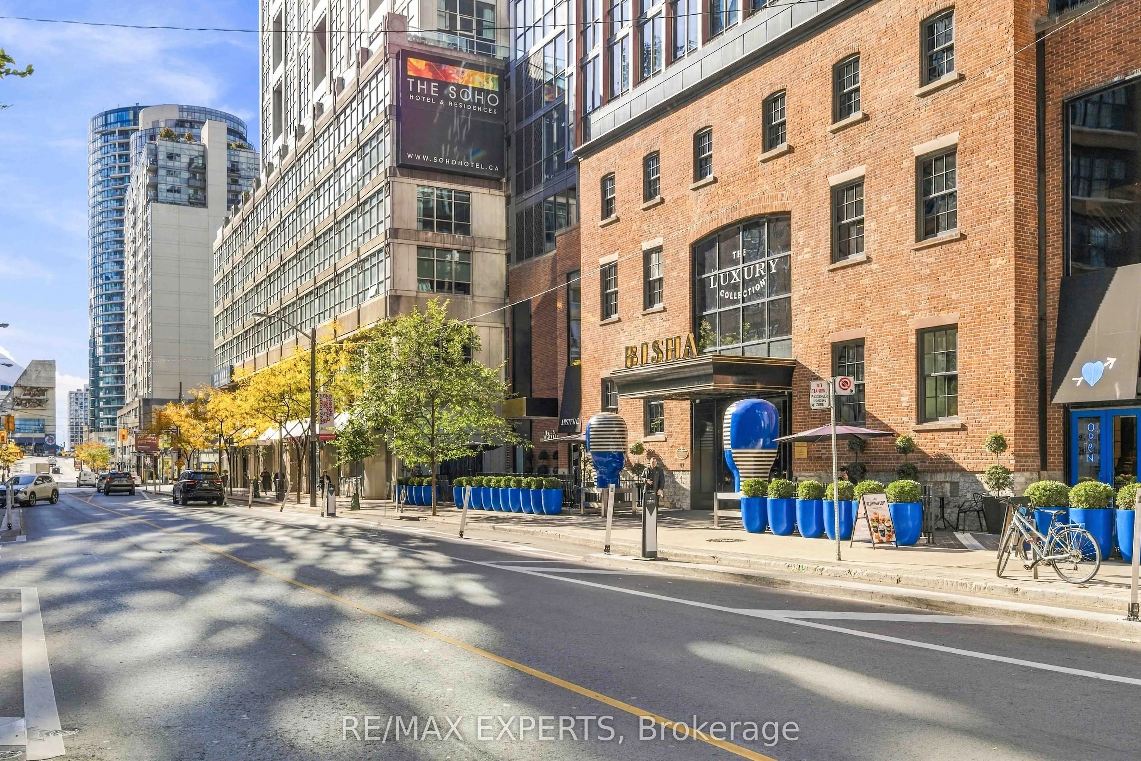 87 Peter Street #2602