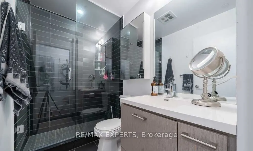87 Peter Street #2602