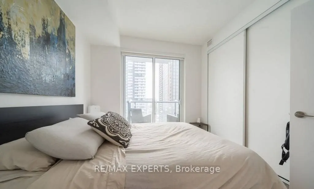 87 Peter Street #2602