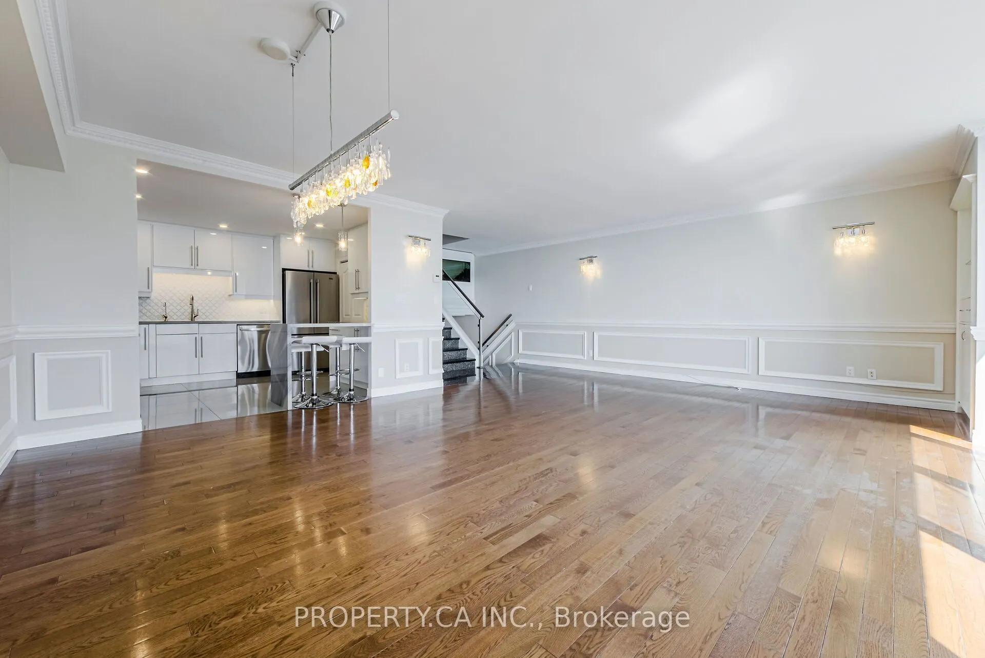 33 Harbour Square #2805