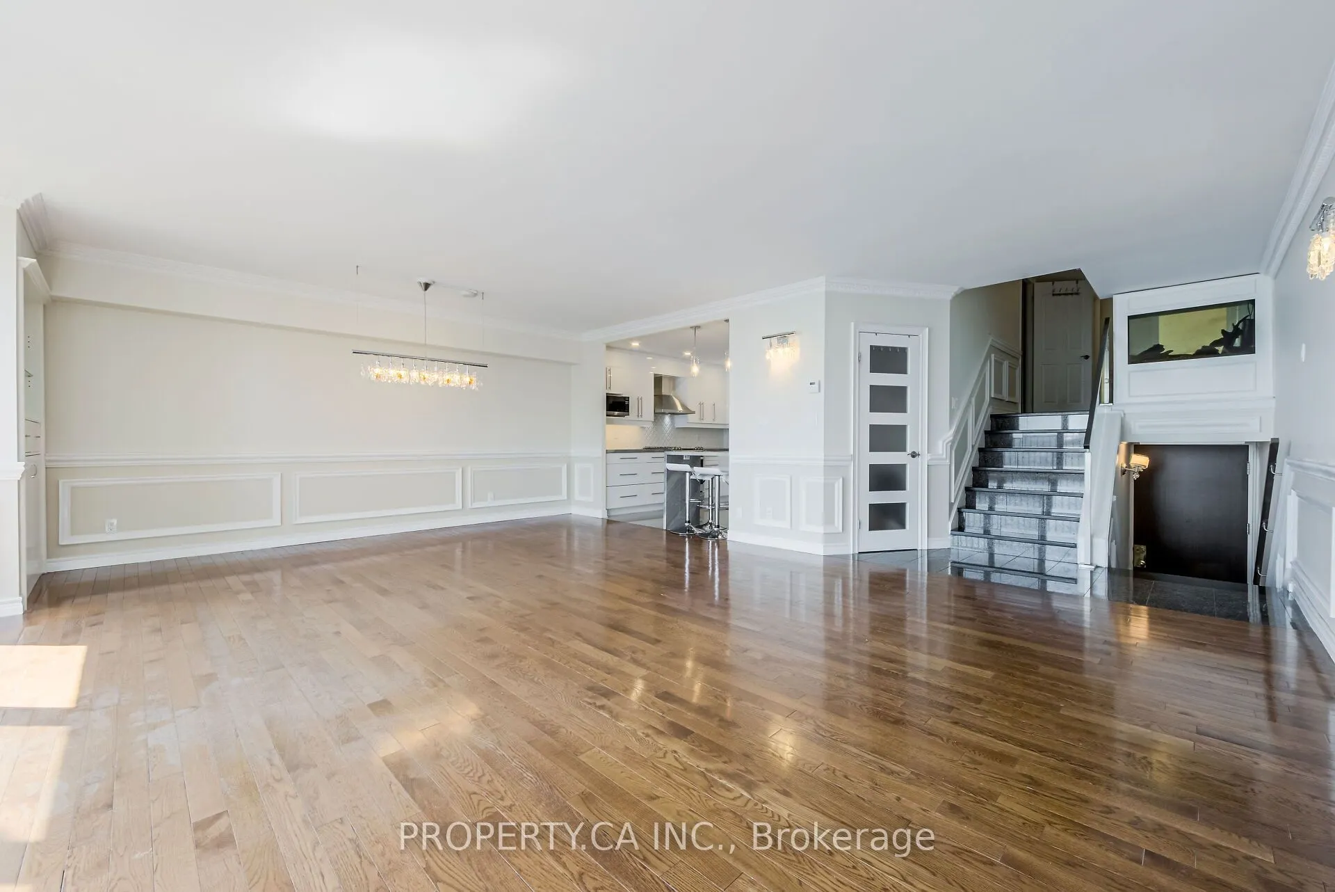 33 Harbour Square #2805