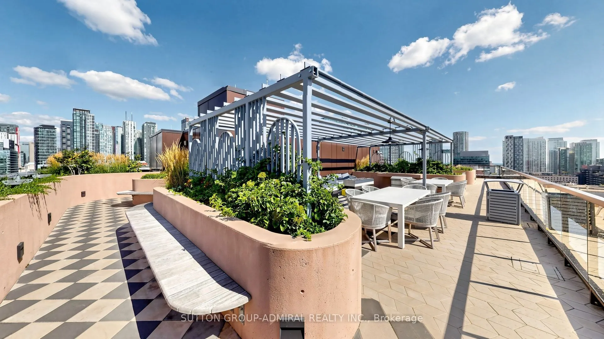 123 Portland Street #409