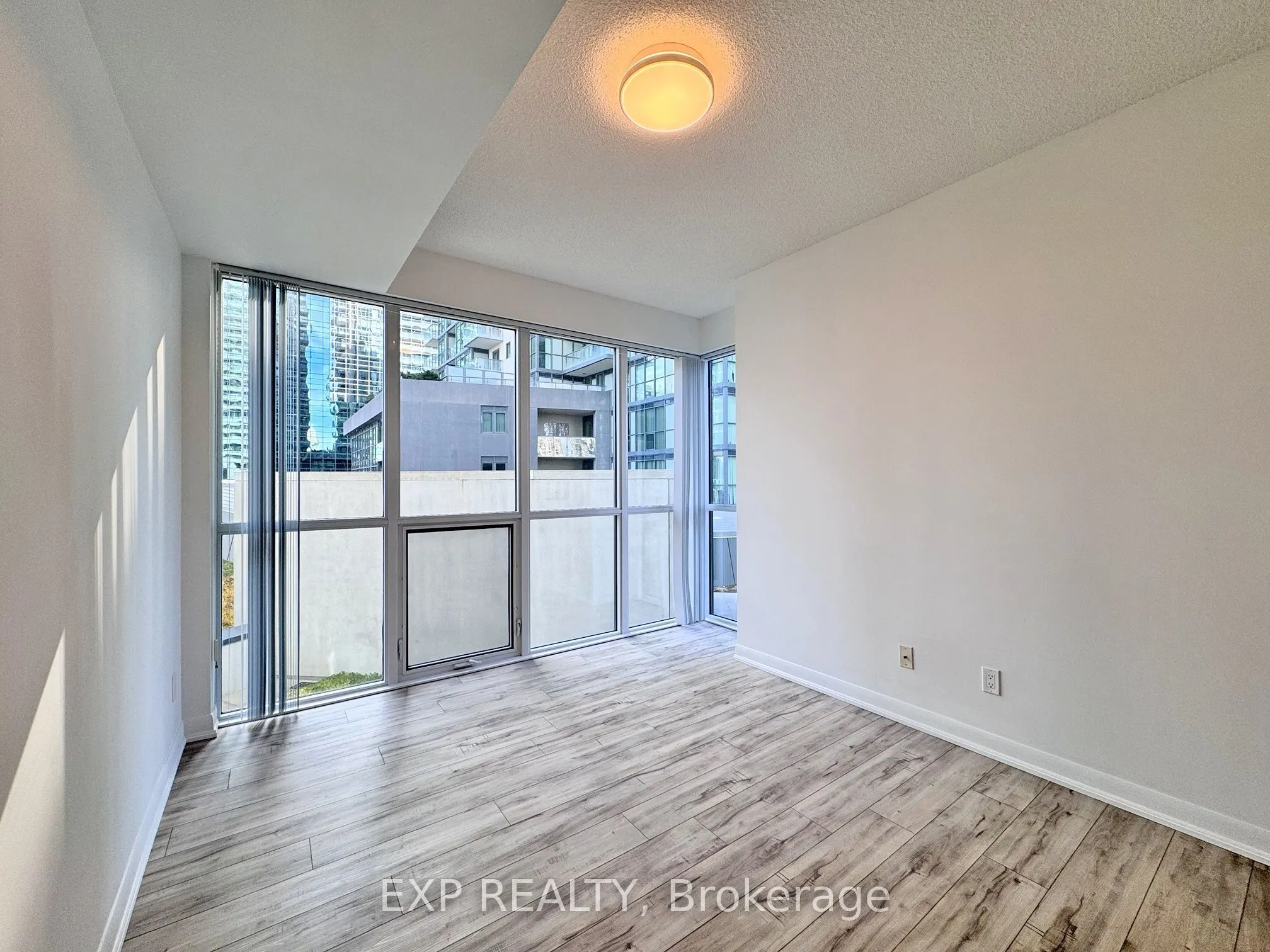 5168 Yonge Street #216