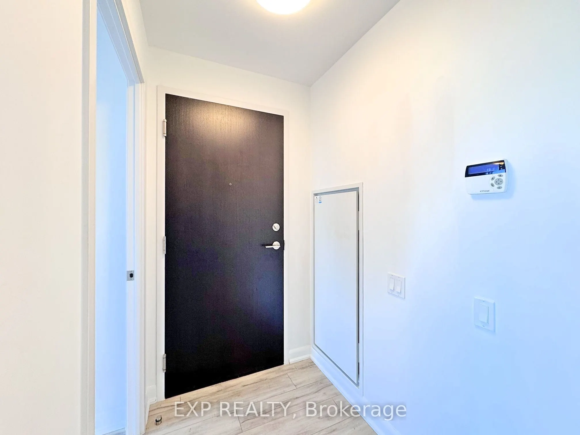 5168 Yonge Street #216