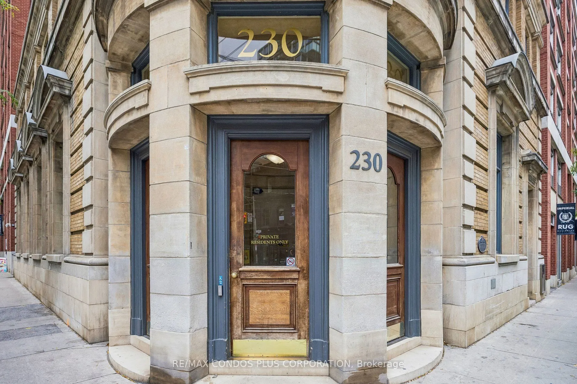230 King Street E #1010