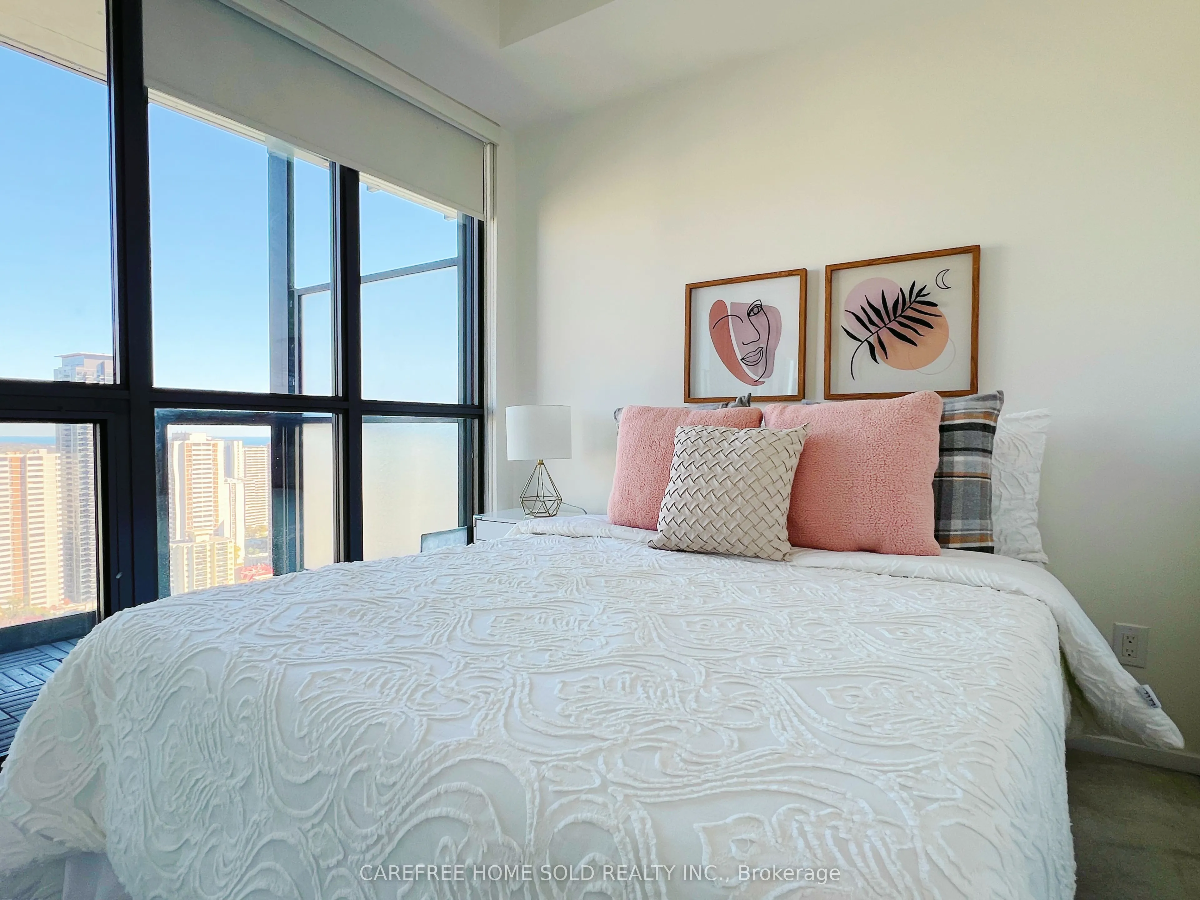 101 Charles Street E #2910