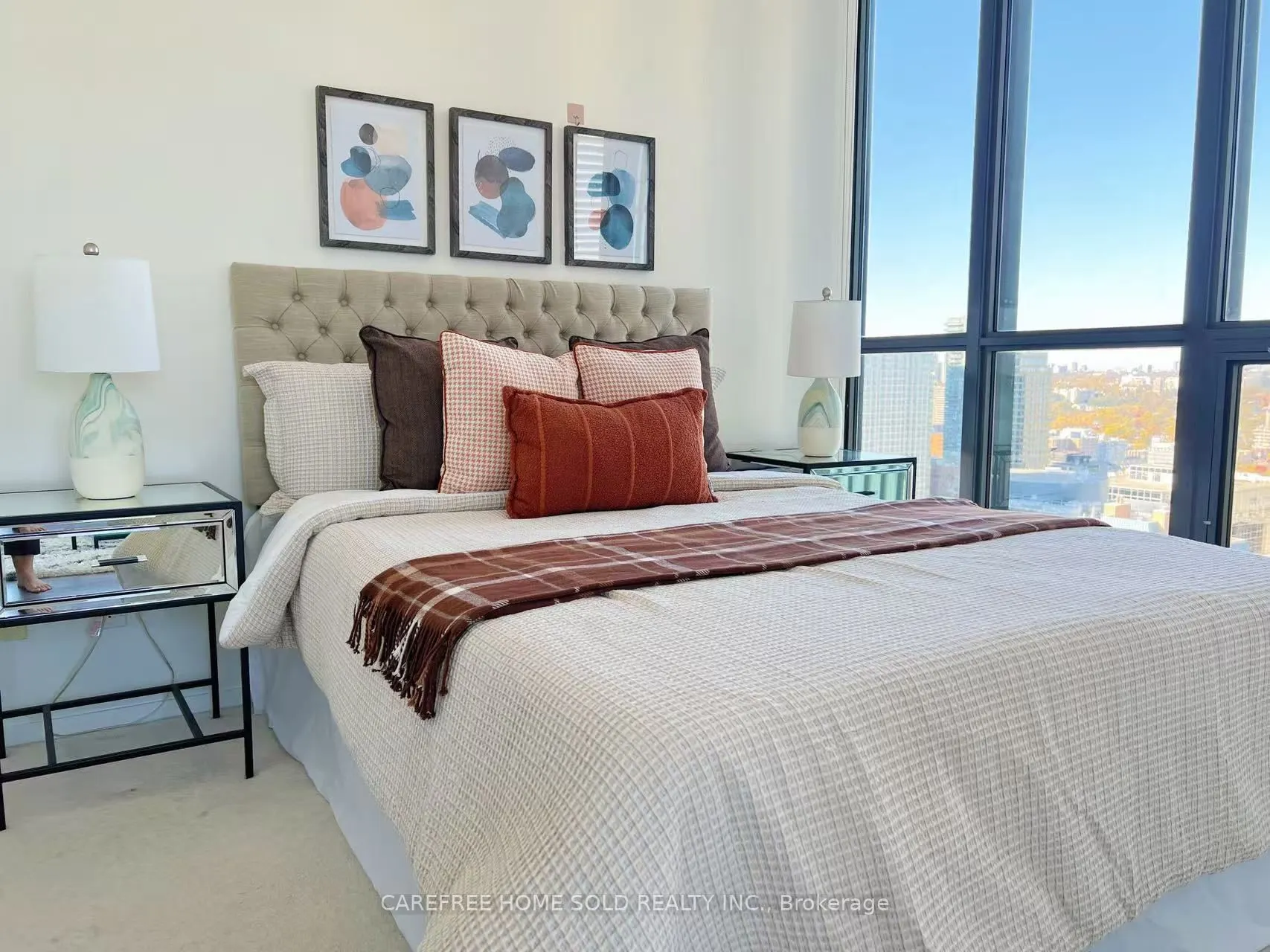 101 Charles Street E #2910