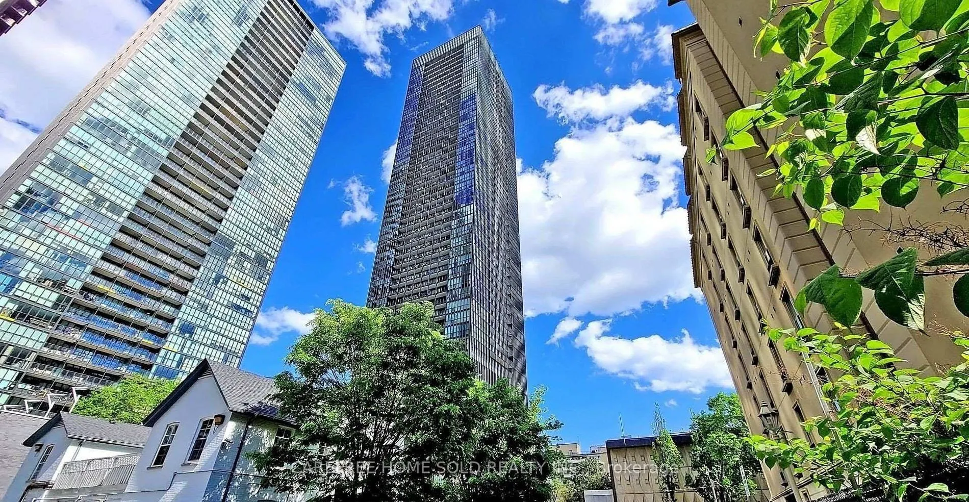 101 Charles Street E #2910