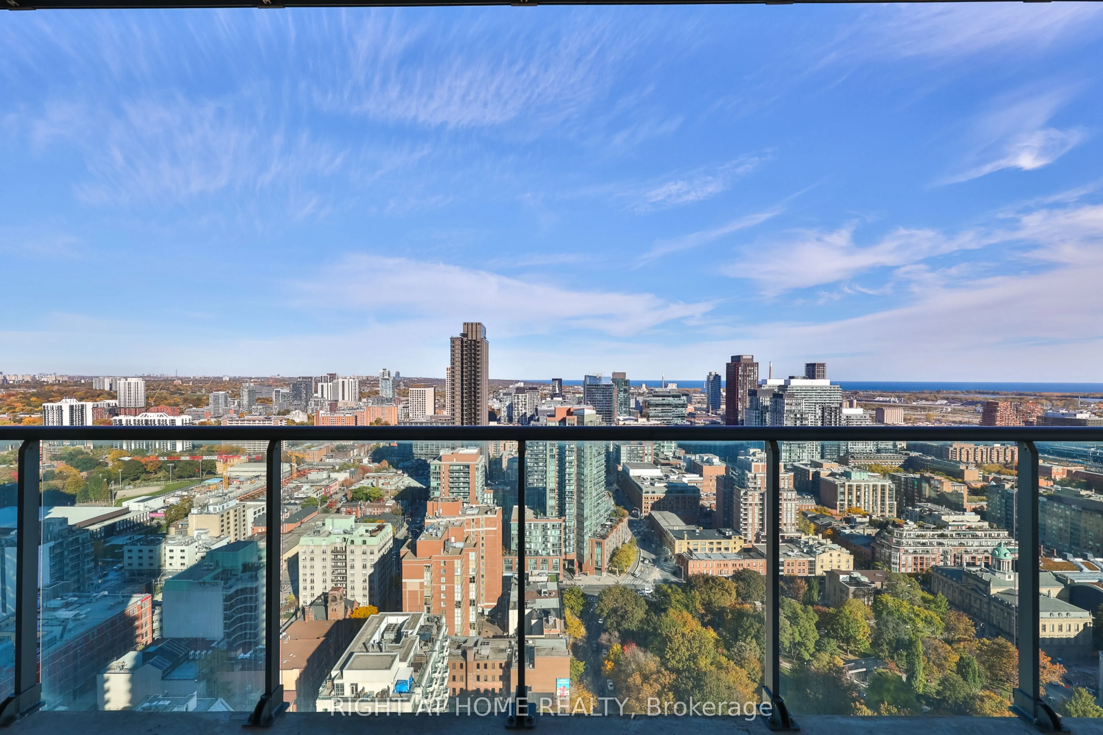 33 Lombard Street #3406