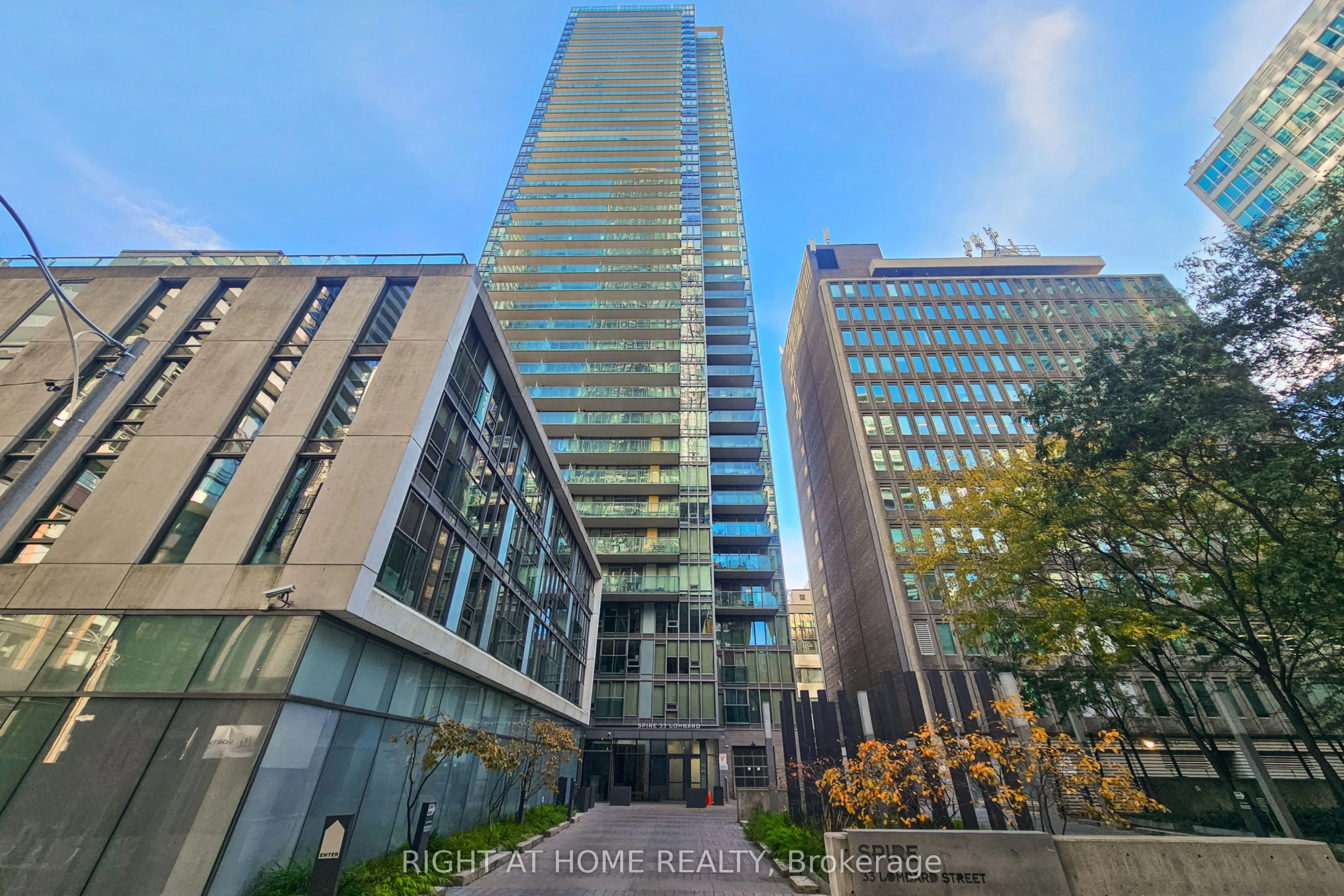 33 Lombard Street #3406