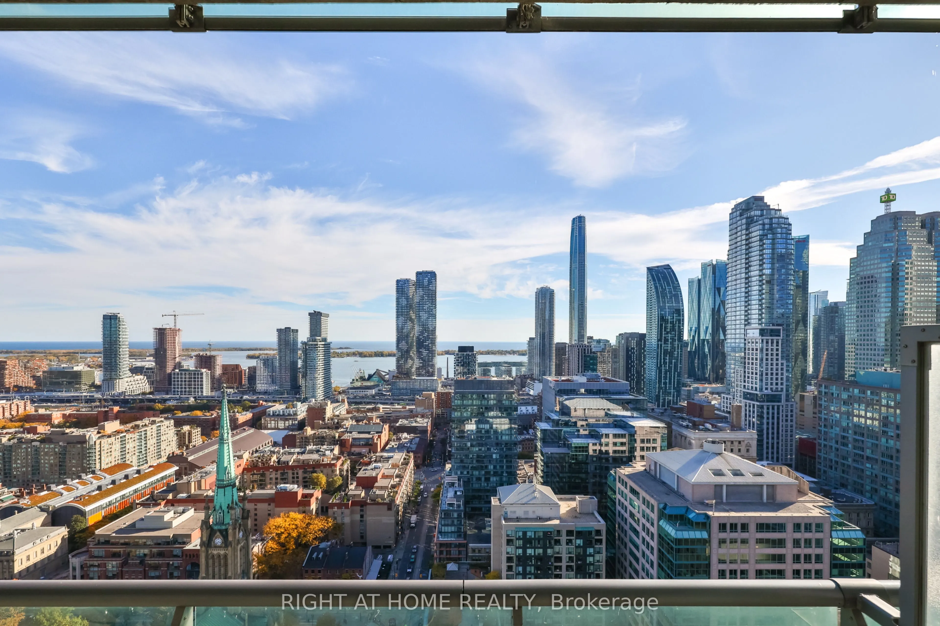 33 Lombard Street #3406