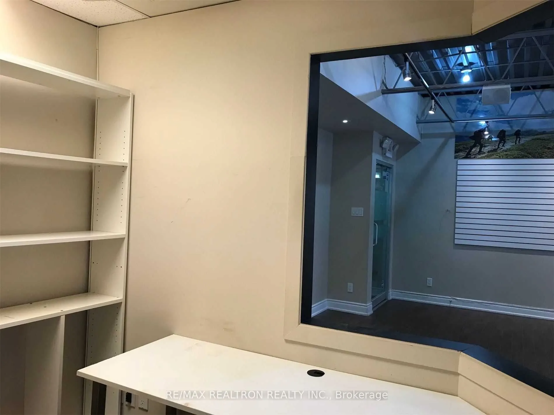 5179 Yonge Street #201