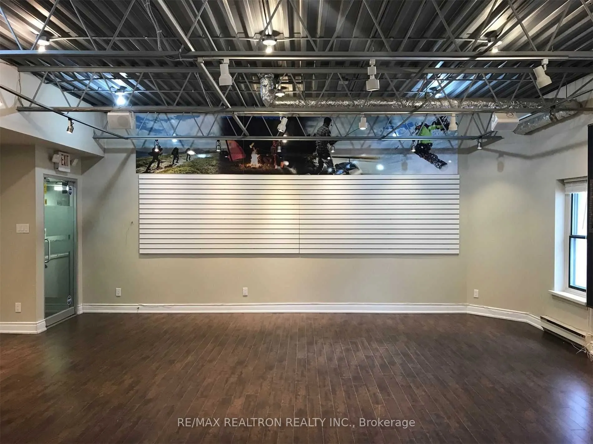 5179 Yonge Street #201