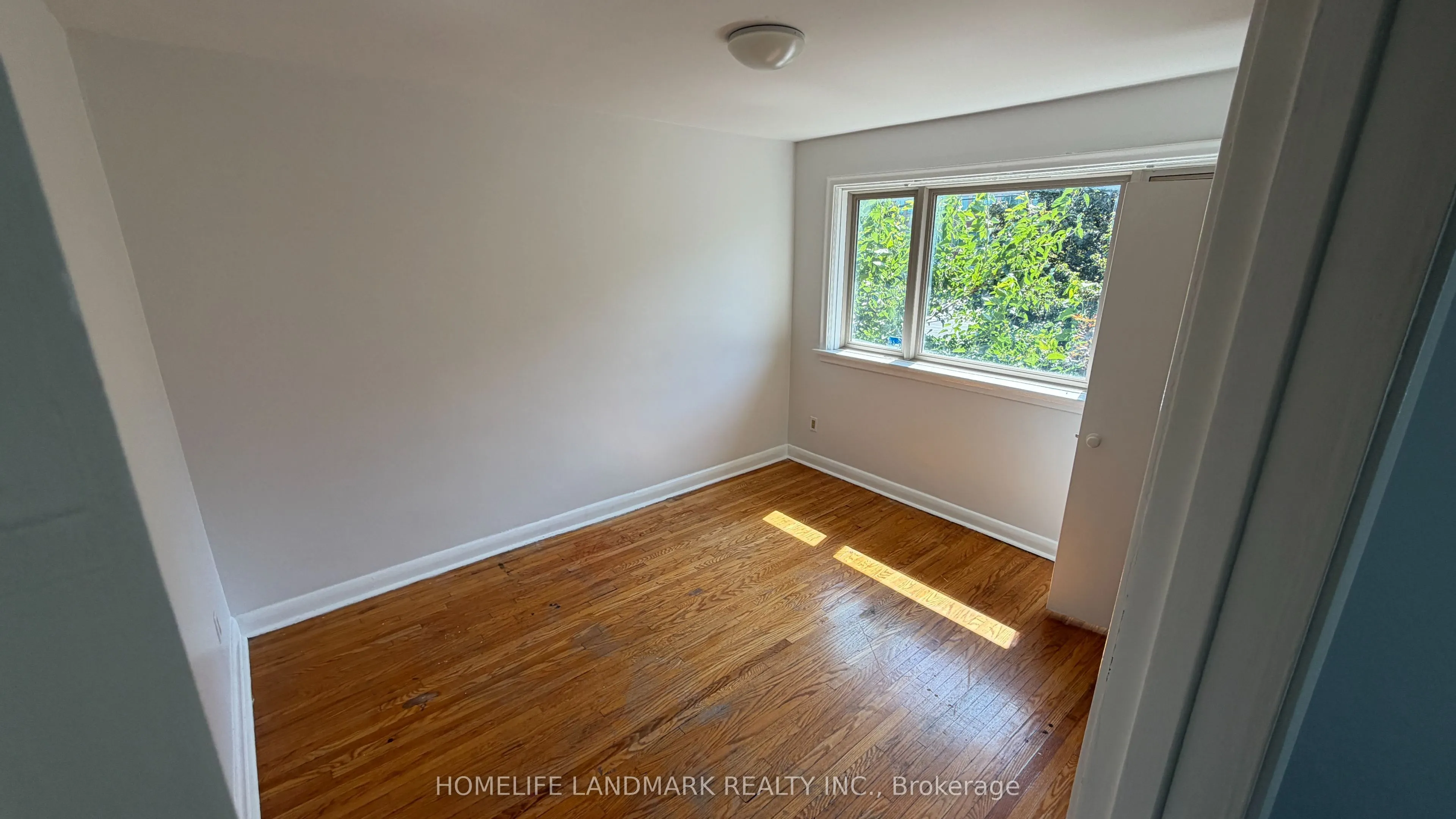 702 Sheppard Ave Avenue E