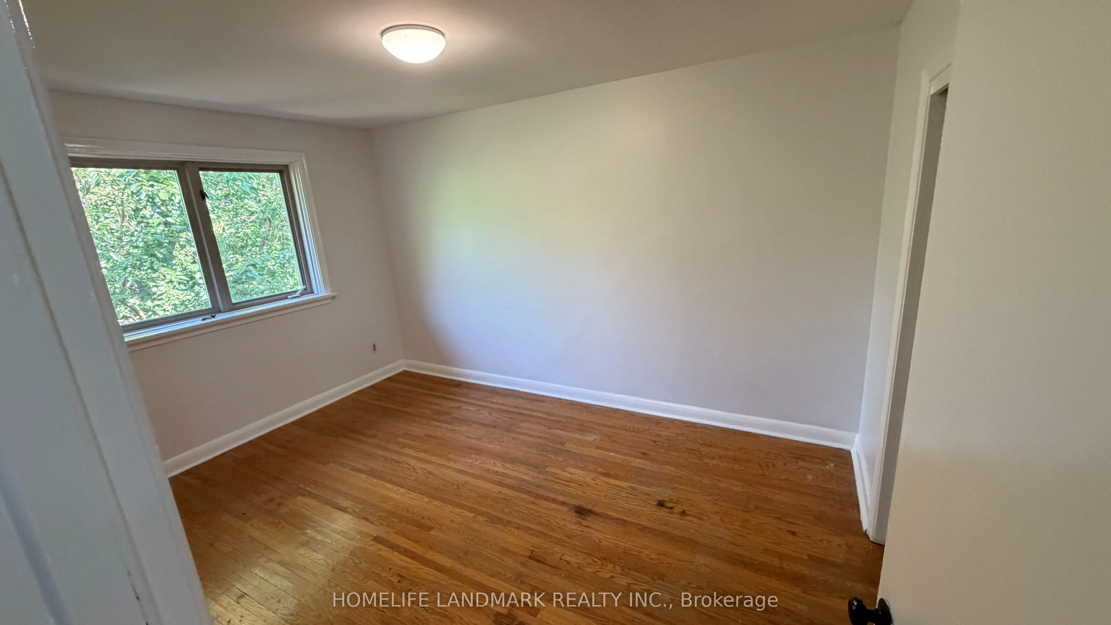 702 Sheppard Ave Avenue E