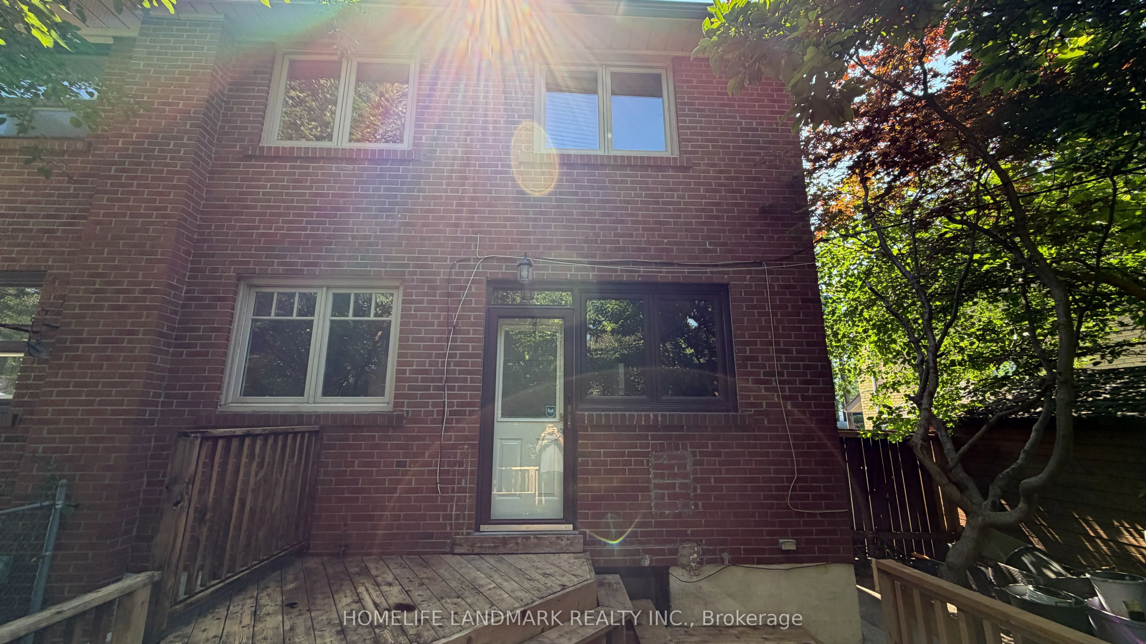 702 Sheppard Ave Avenue E