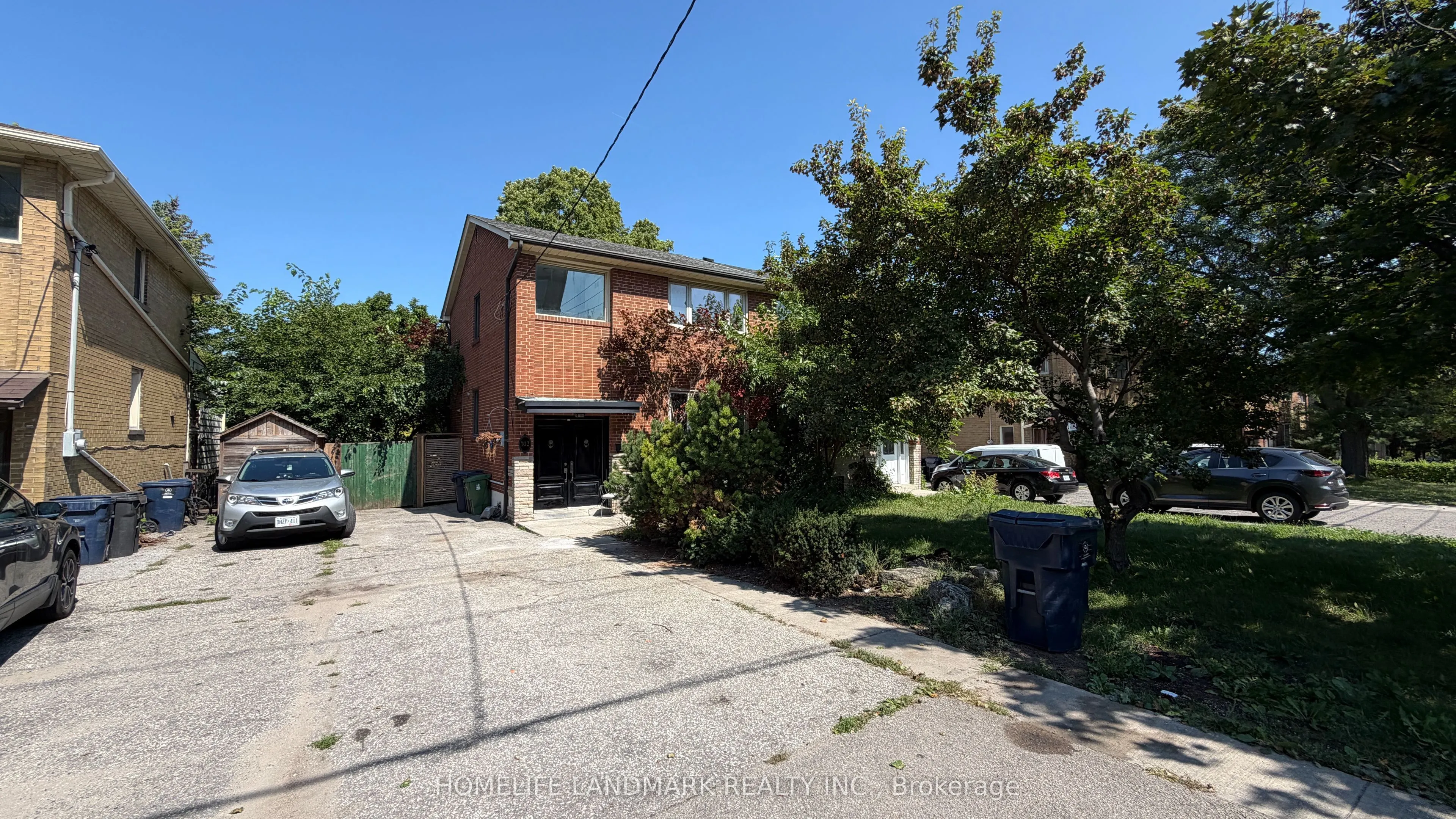 702 Sheppard Ave Avenue E