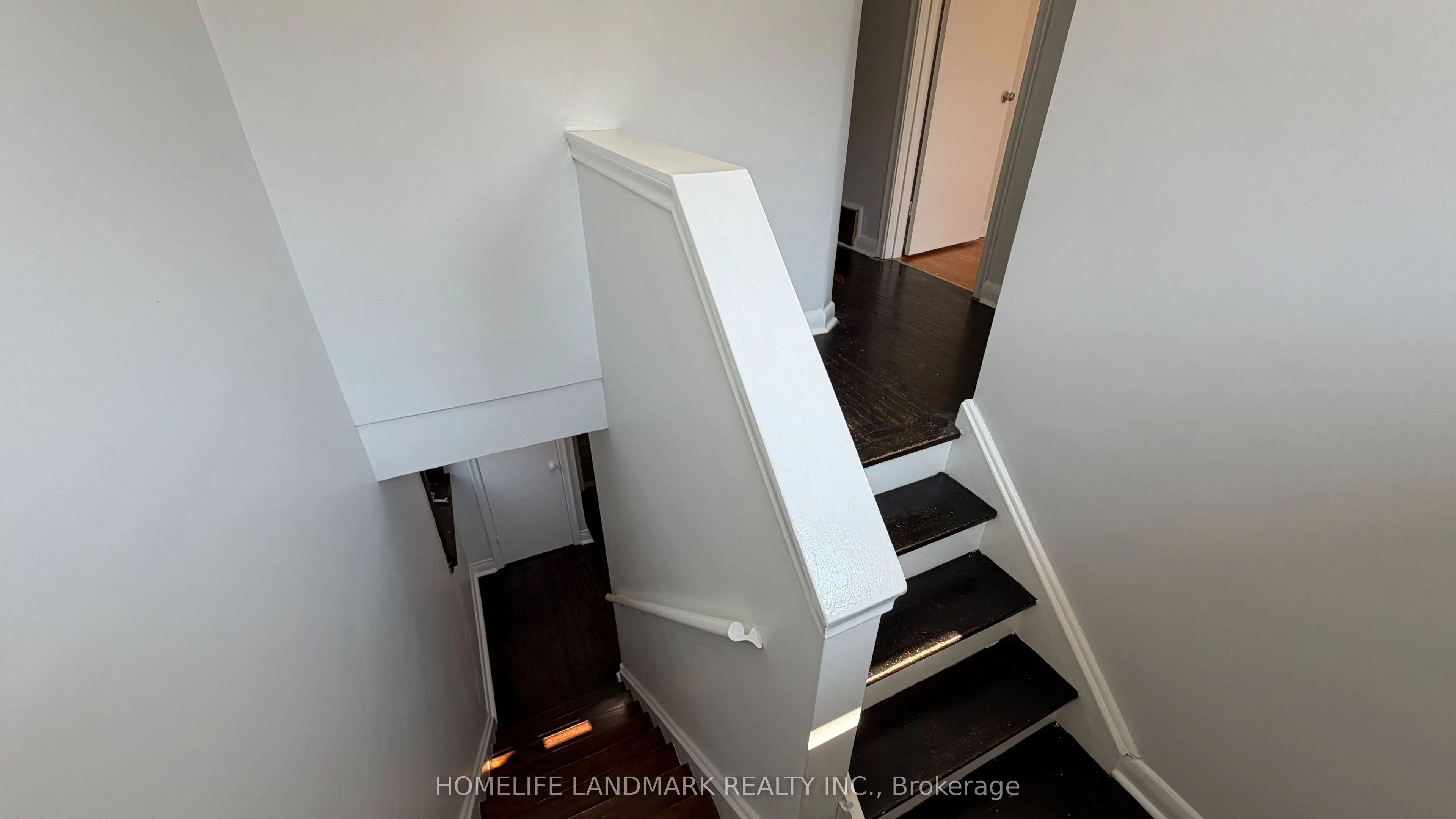 702 Sheppard Ave Avenue E