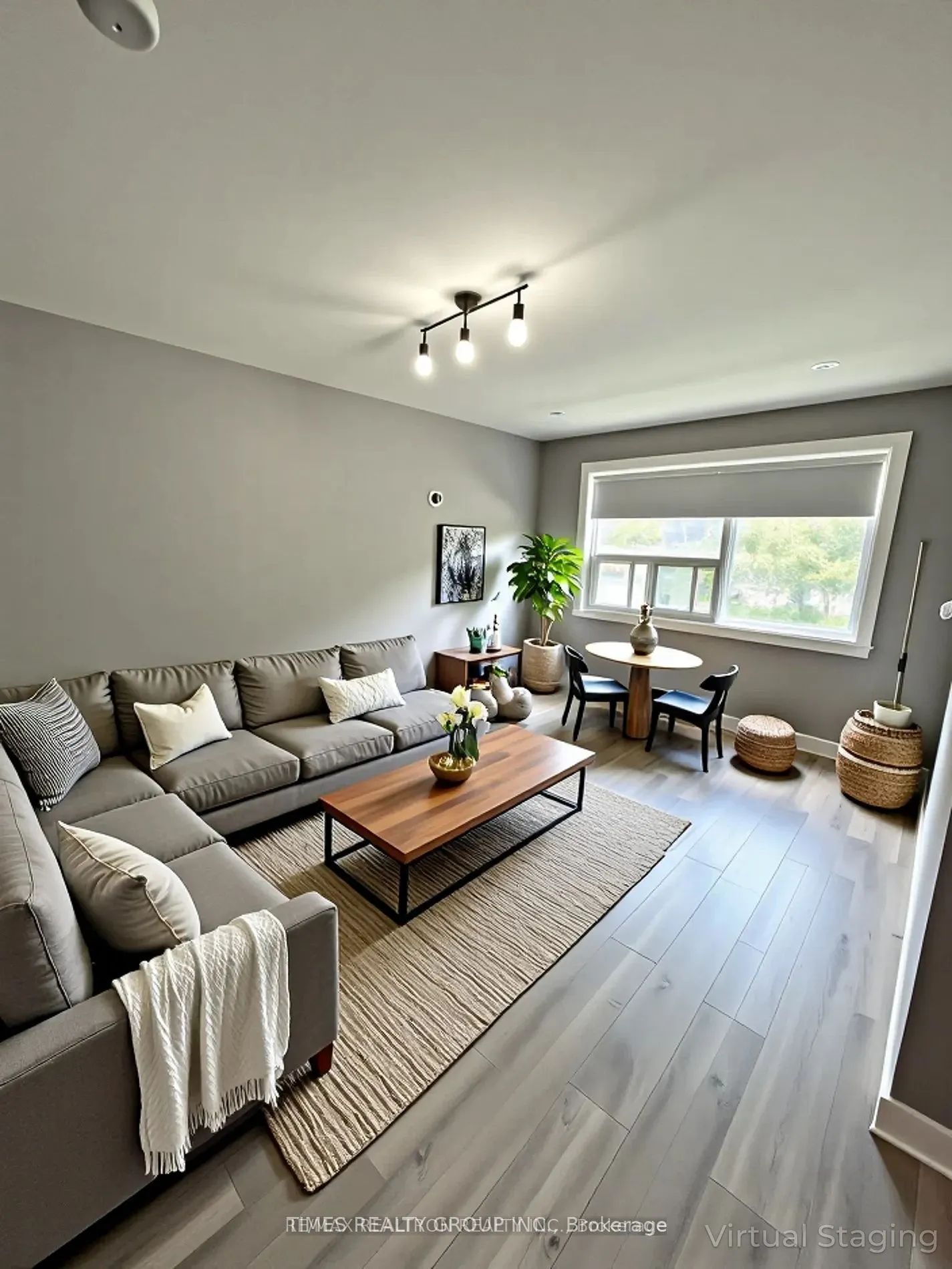 1566 Avenue Road #106