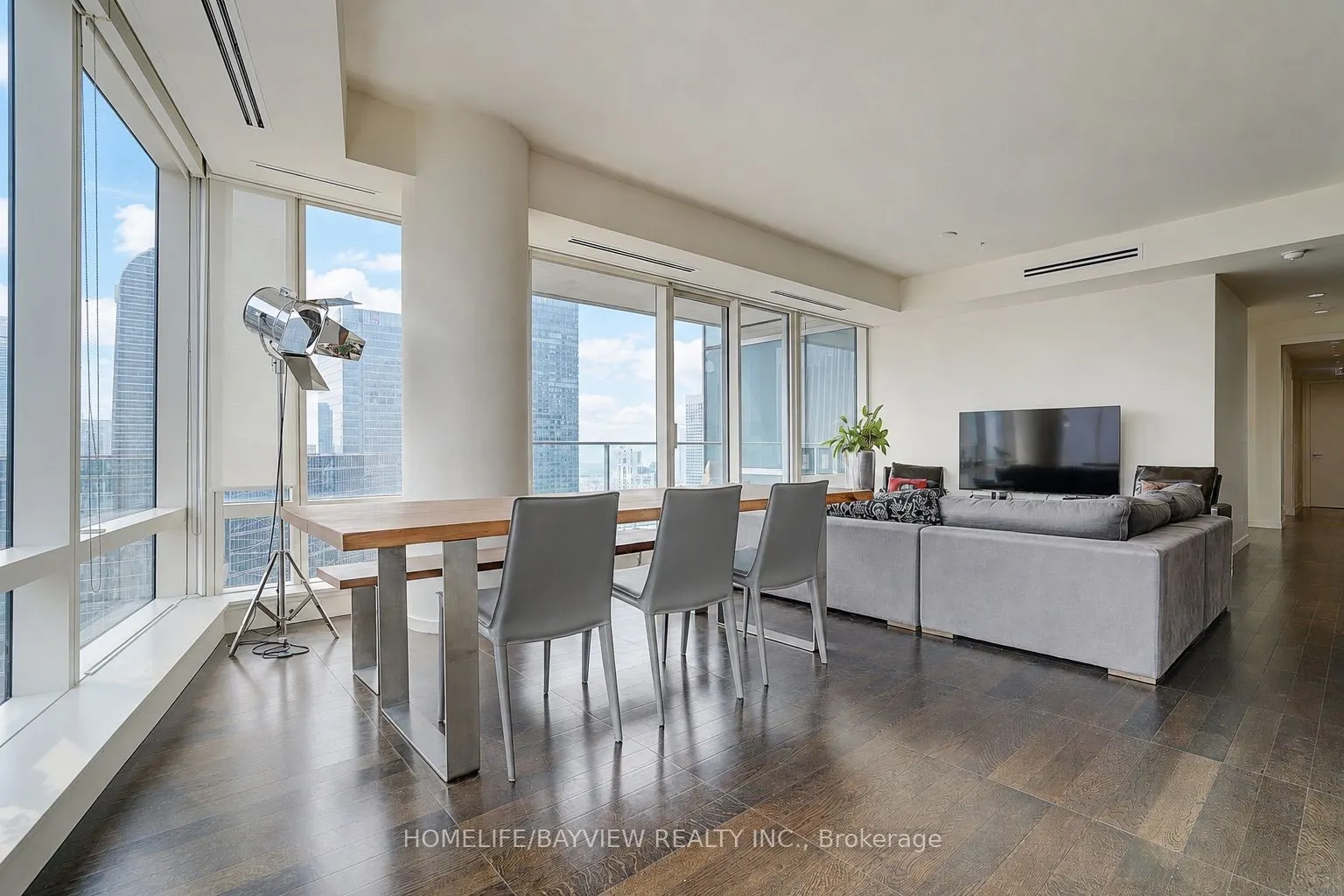 180 University Avenue #3509