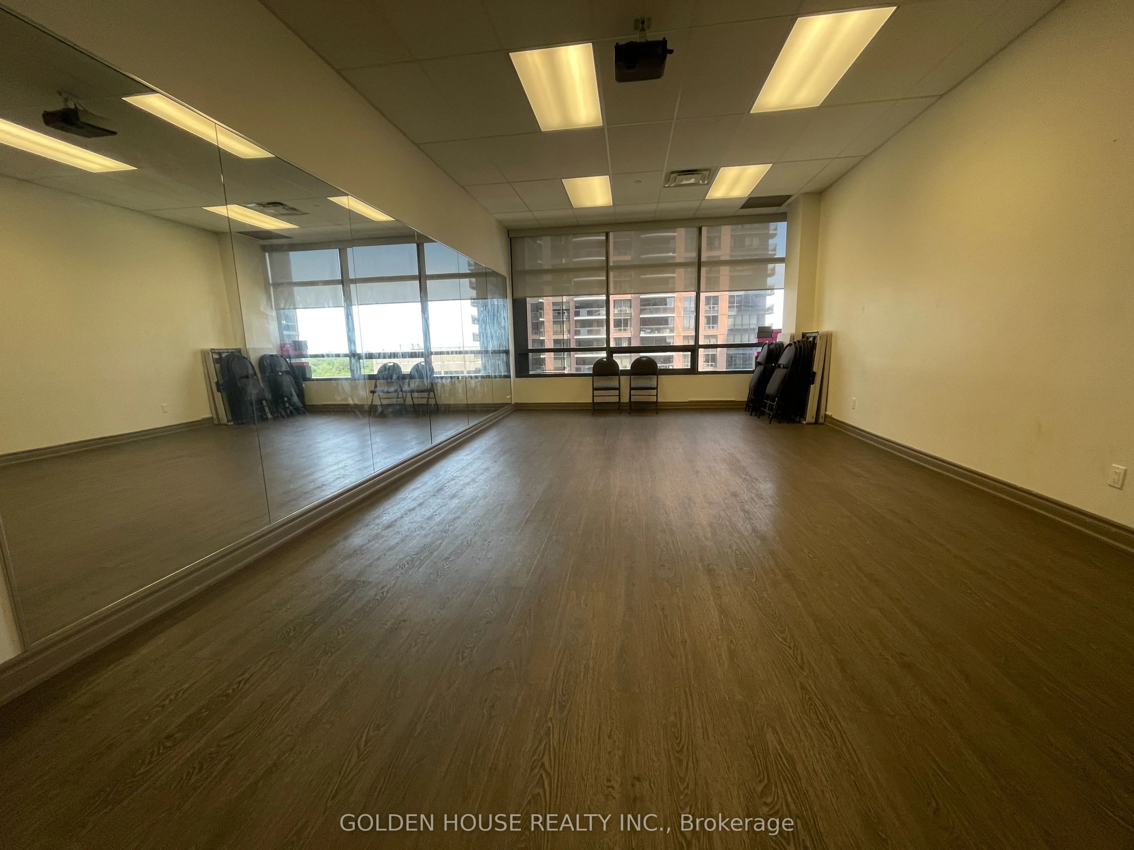 4789 Yonge Street #606