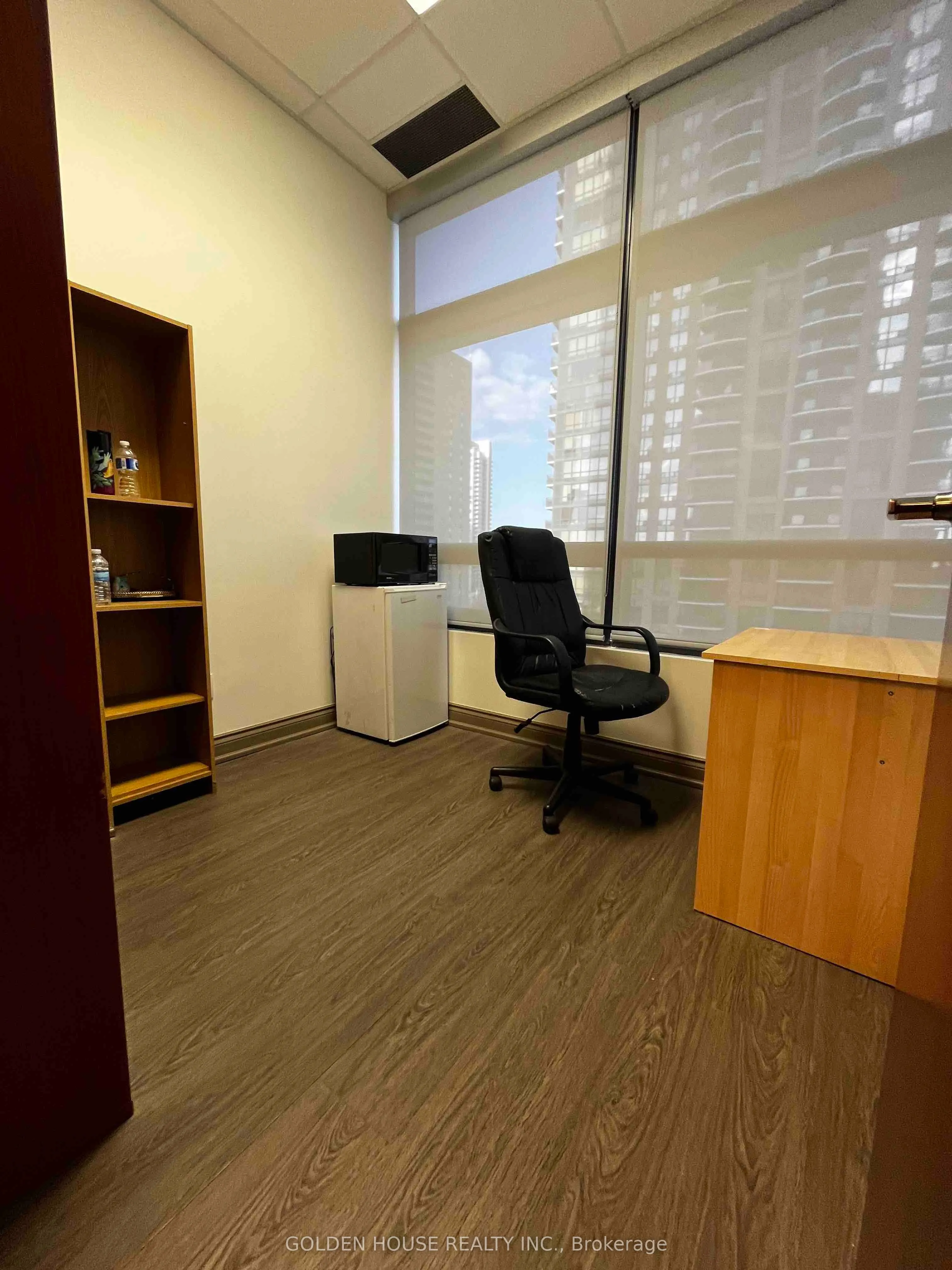 4789 Yonge Street #606