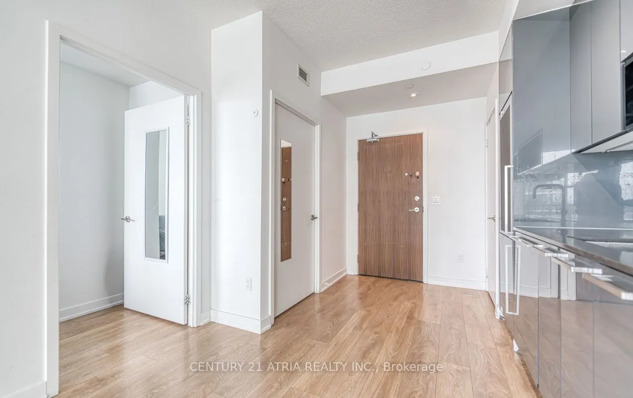 115 McMahon Drive #2606