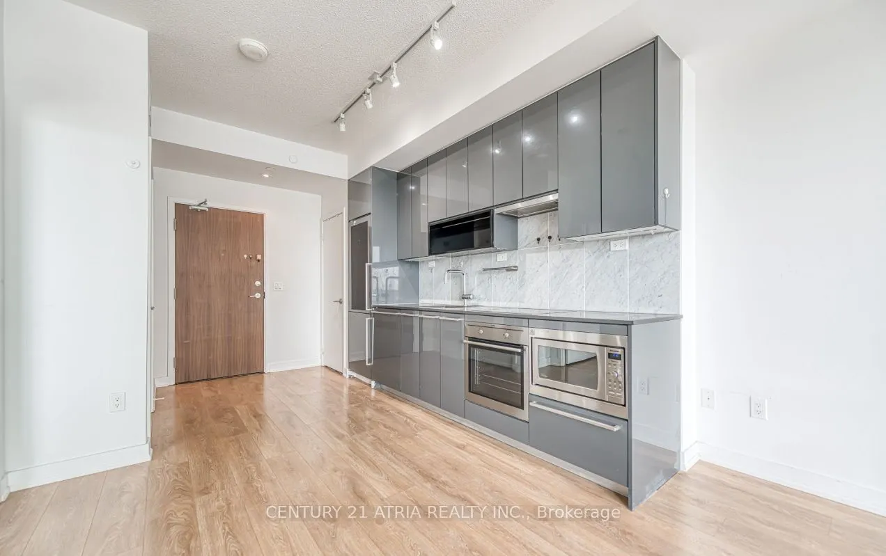 115 McMahon Drive #2606