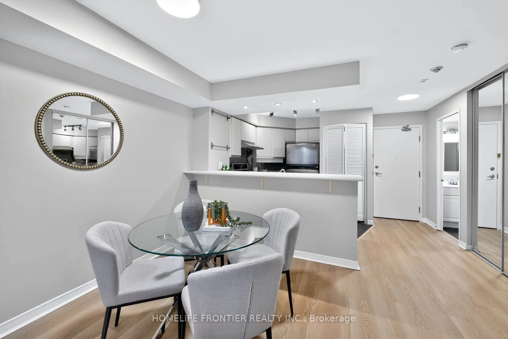 801 King Street #608