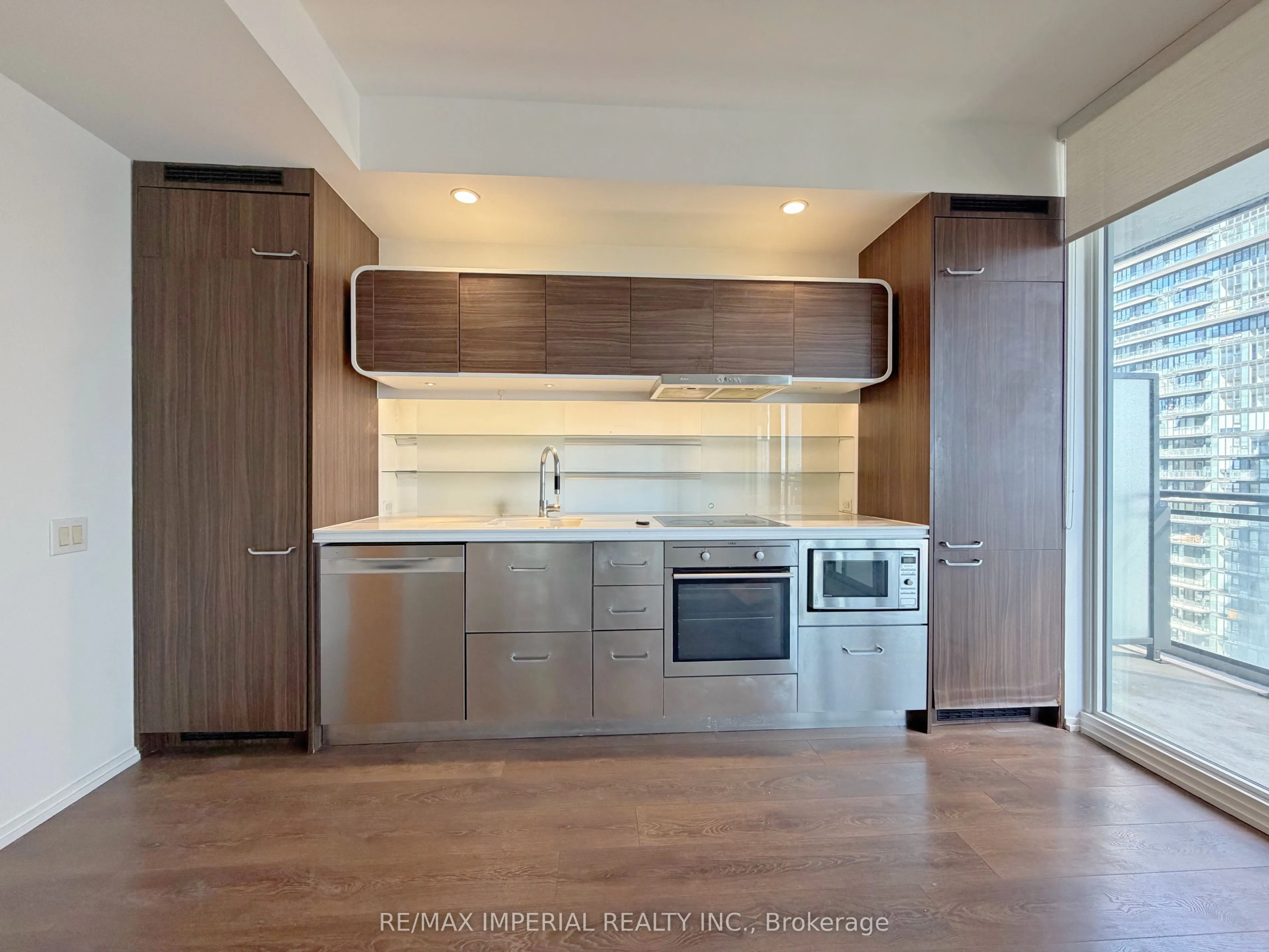 45 Charles Street E #4011