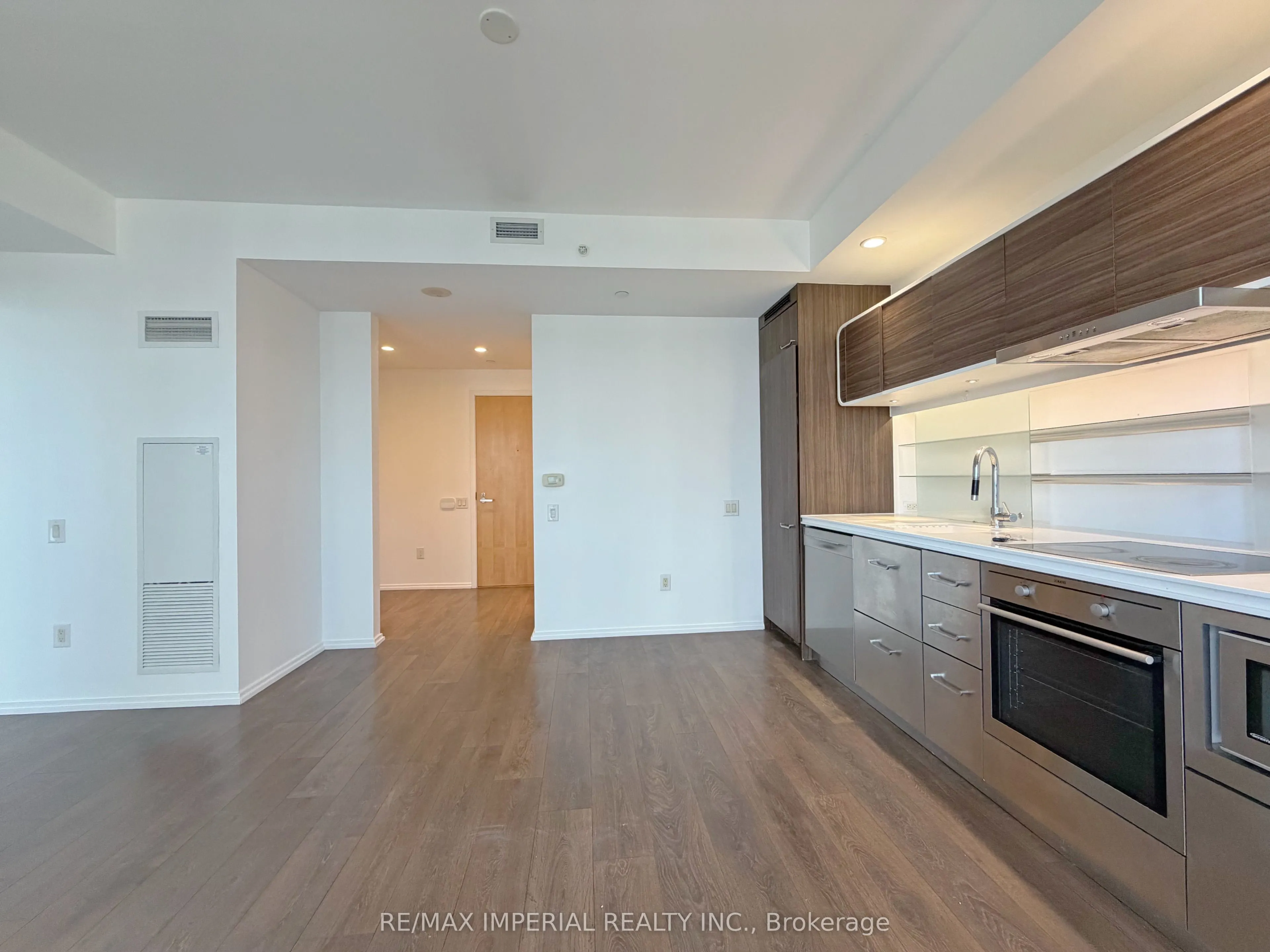 45 Charles Street E #4011