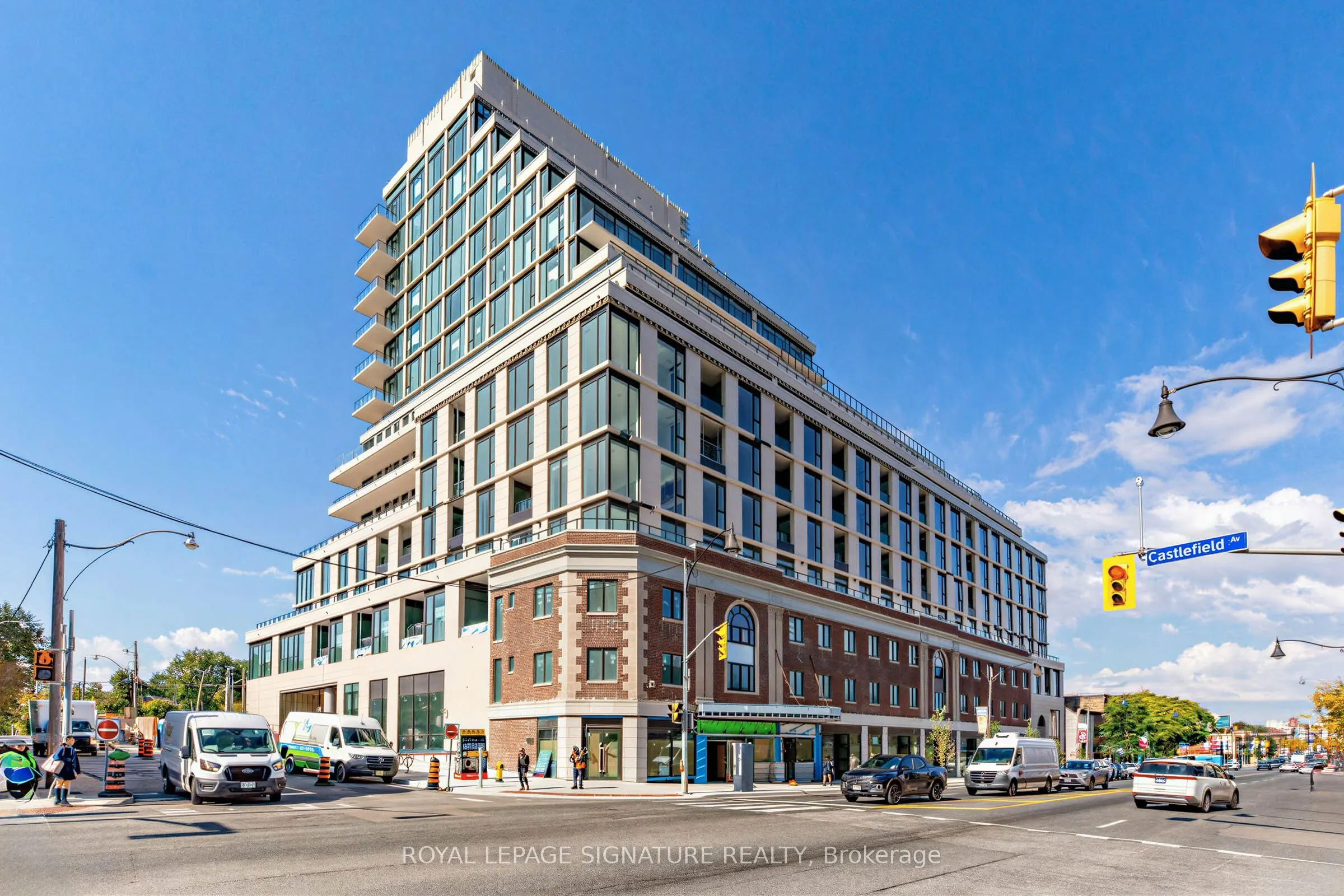 10 Castlefield Avenue #506