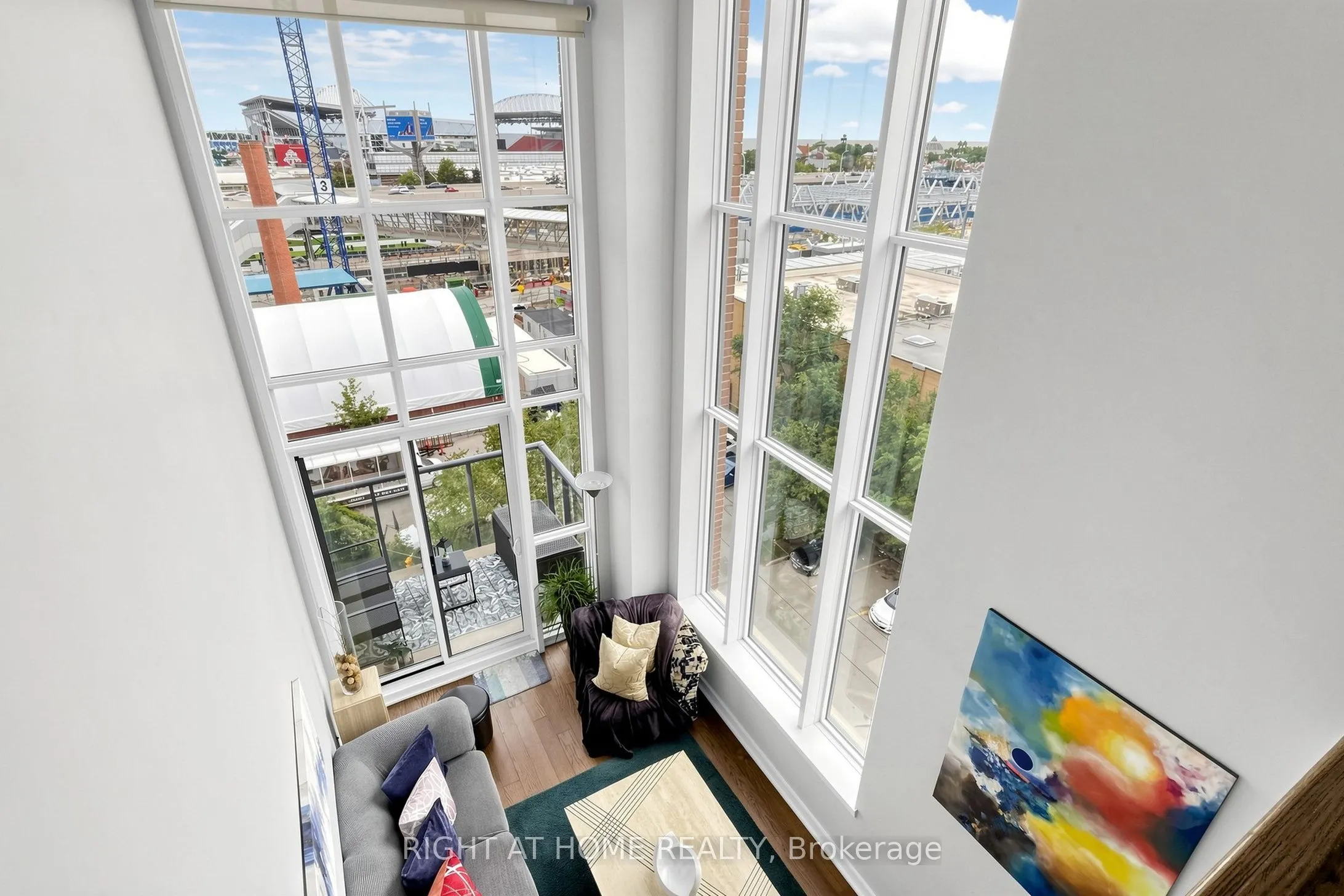5 Hanna Avenue #510