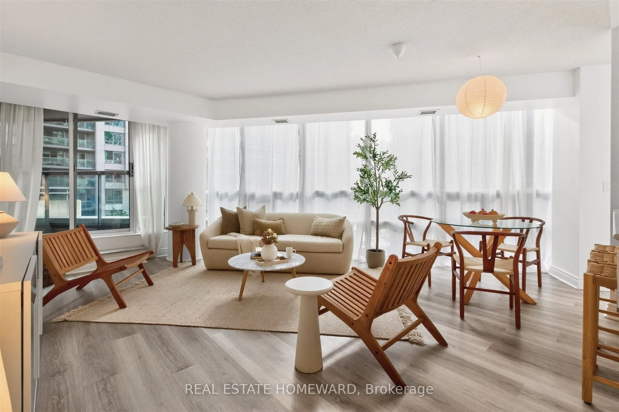 30 Grand Trunk Crescent #311