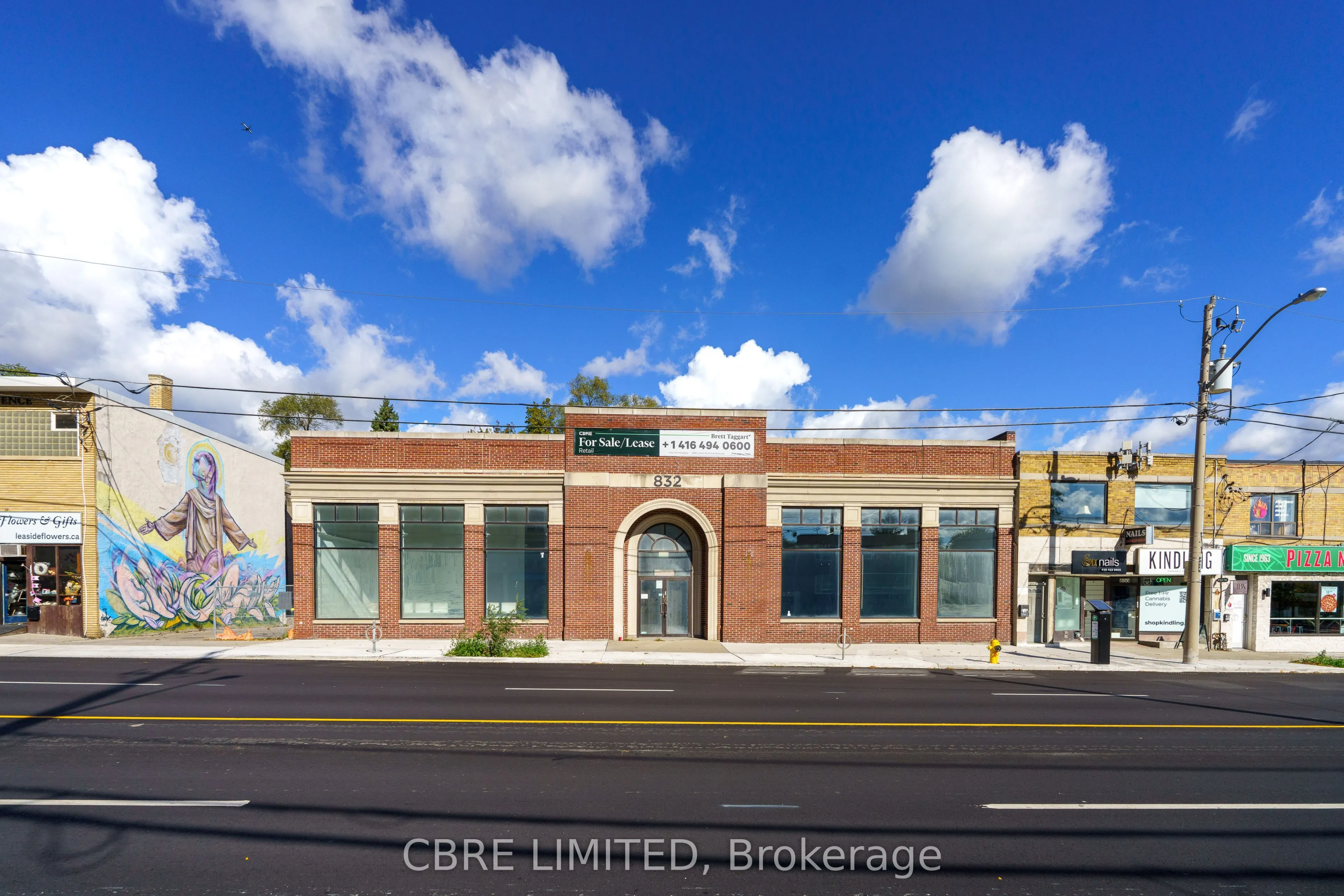 832 Eglinton Avenue E