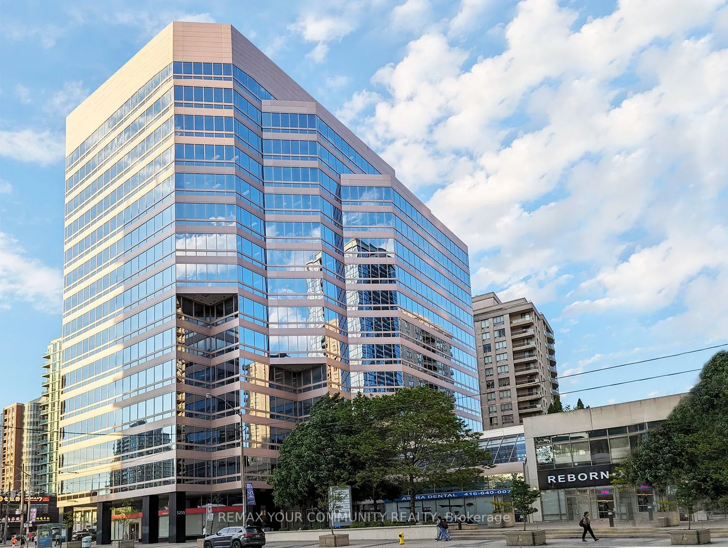 5255 Yonge Street #201-15