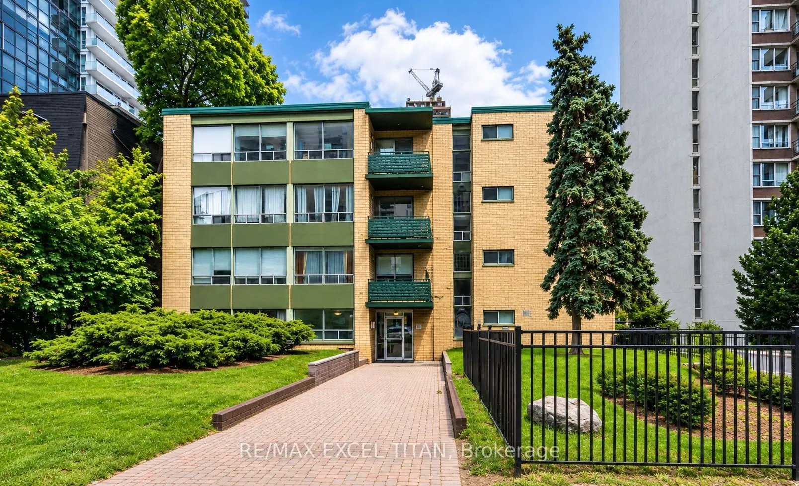 77 Erskine Avenue #111