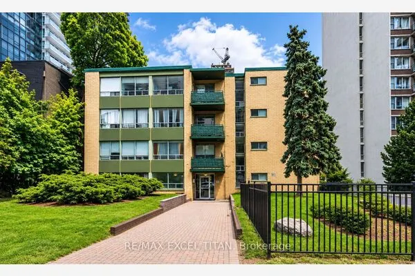 77 Erskine Avenue #111